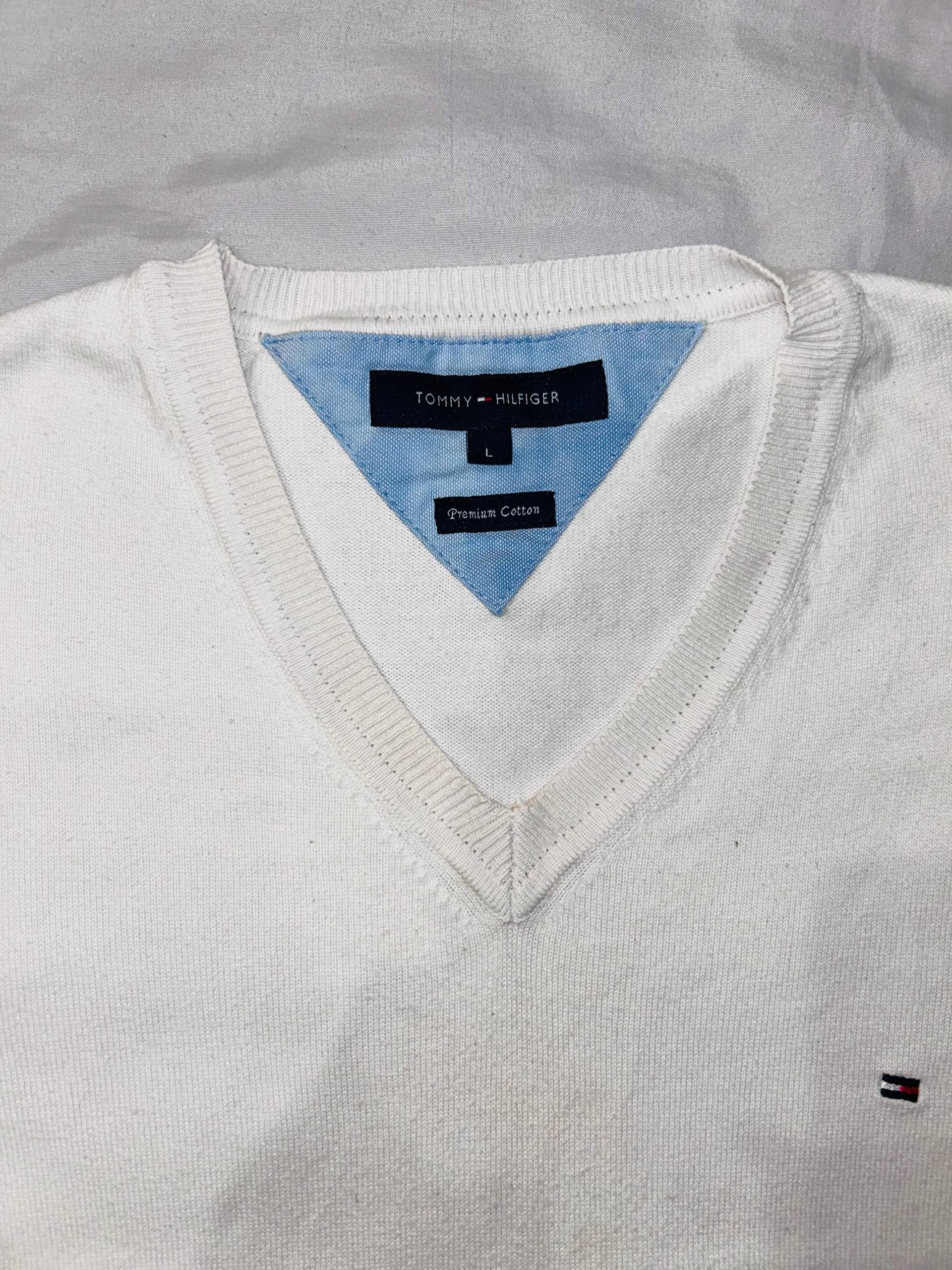 Tommy Hilfiger Vintage 90s Tommy Hilfiger V-Neck Knit Sweater Vest Size US L / EU 52-54 / 3 - 2 Thumbnail