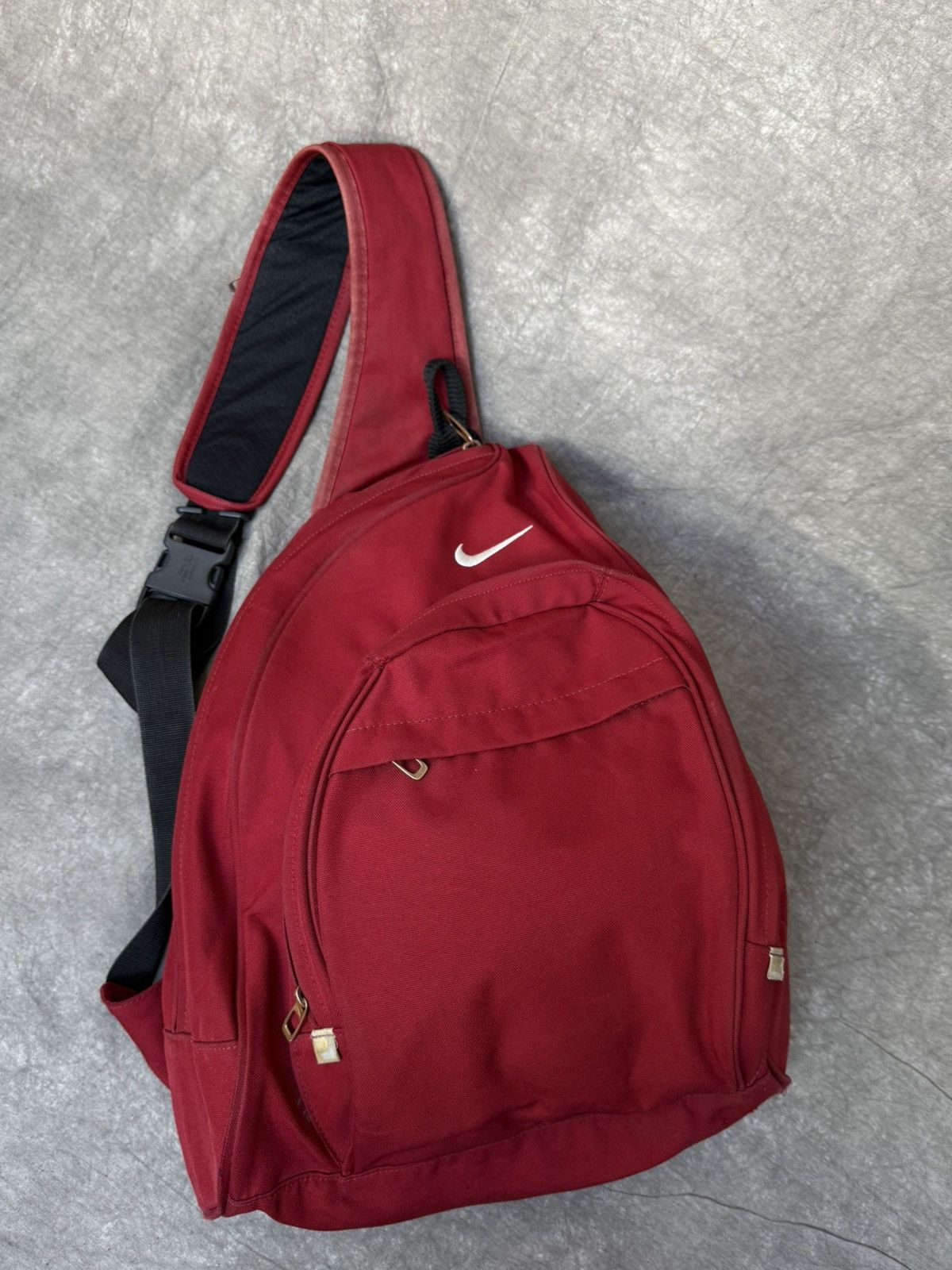 Nike Vintage Crossbody Sling Bag in Red, Men's