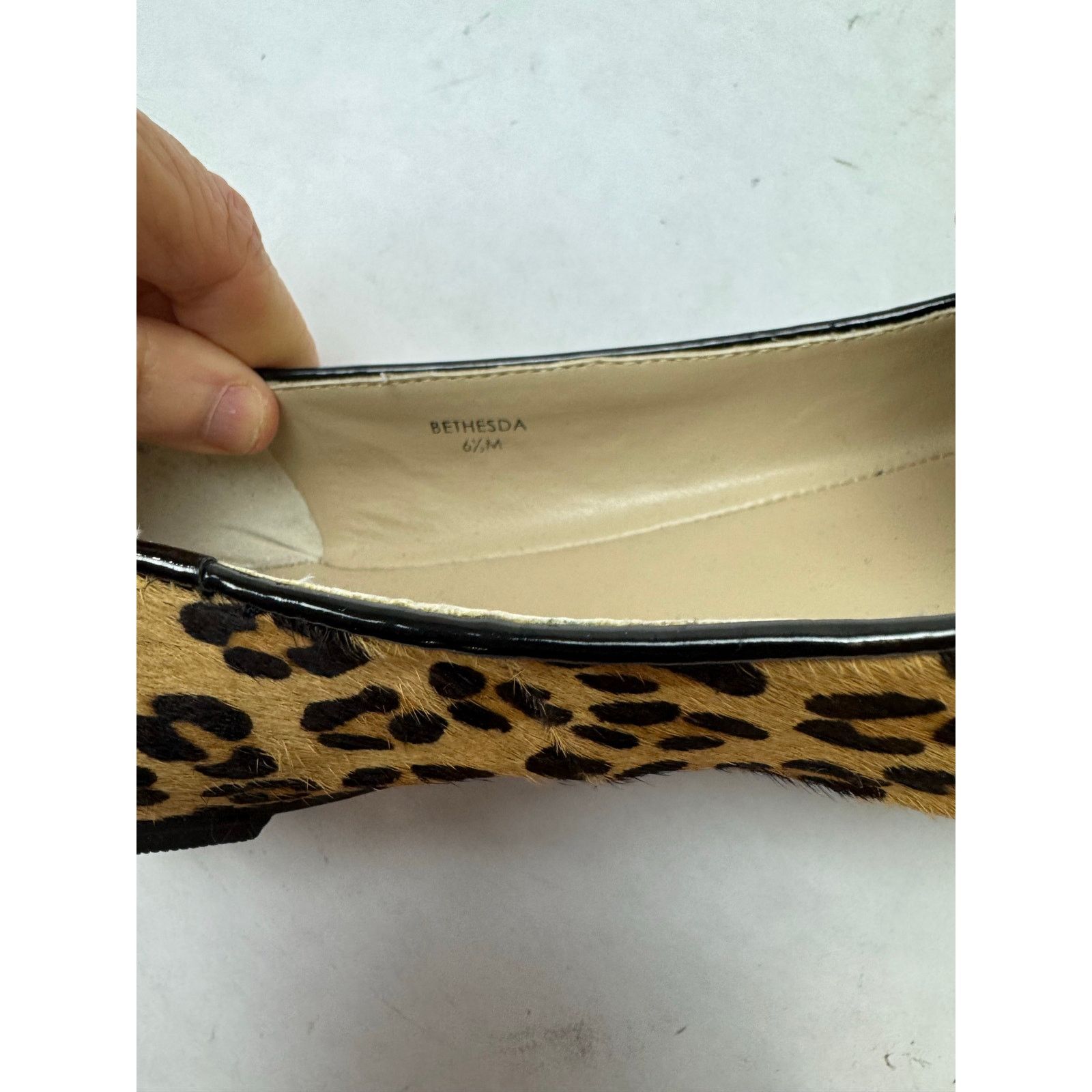 Ellen Tracy Vtg Cow Hair Ellen Tracy Leopard Ballet Flat Bethesda 6.5 Size US 6.5 / IT 36.5 - 9 Thumbnail