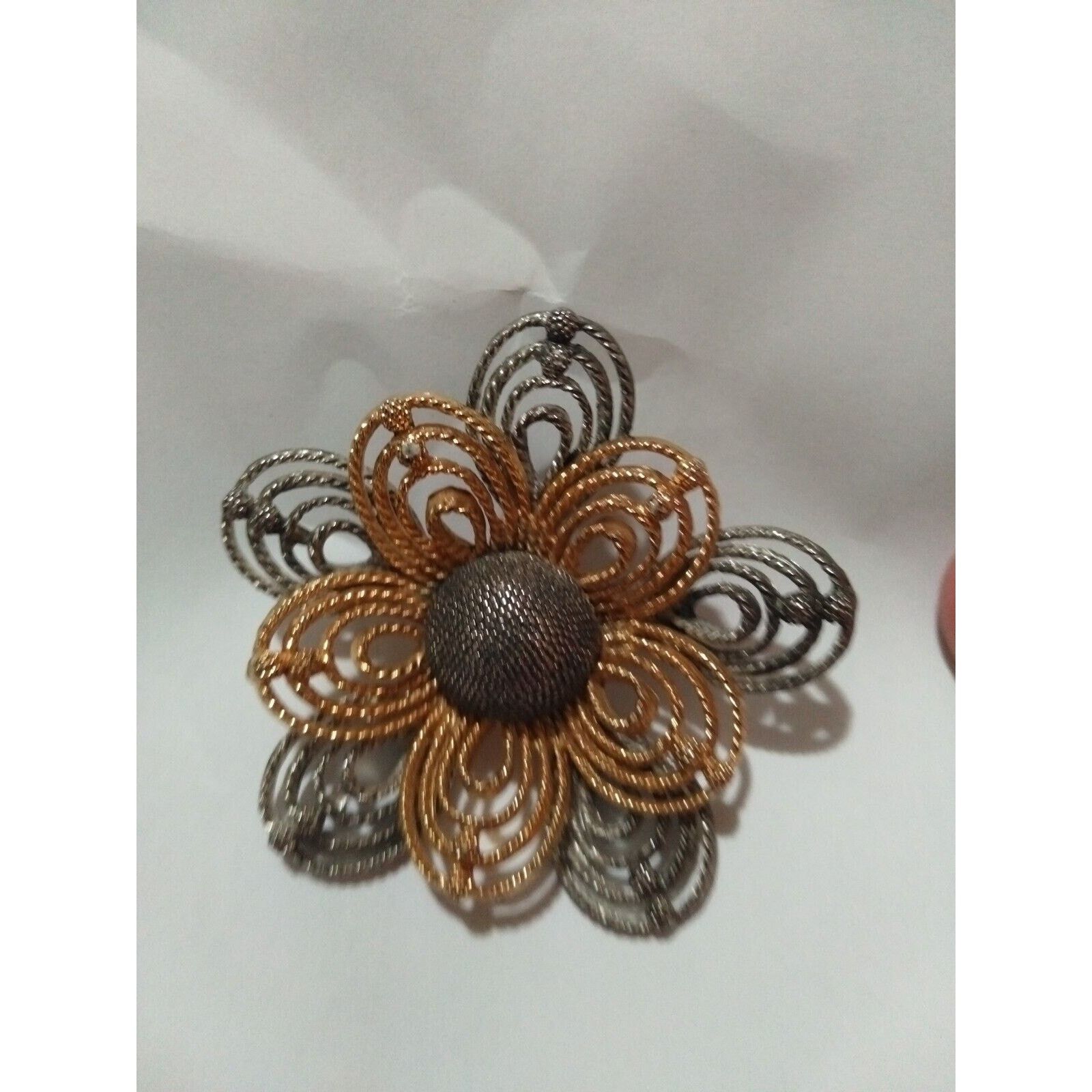 Other Flower Pin With Silver Tone And Gold Tone In Color 2 Inches Size ONE SIZE - 1 Thumbnail