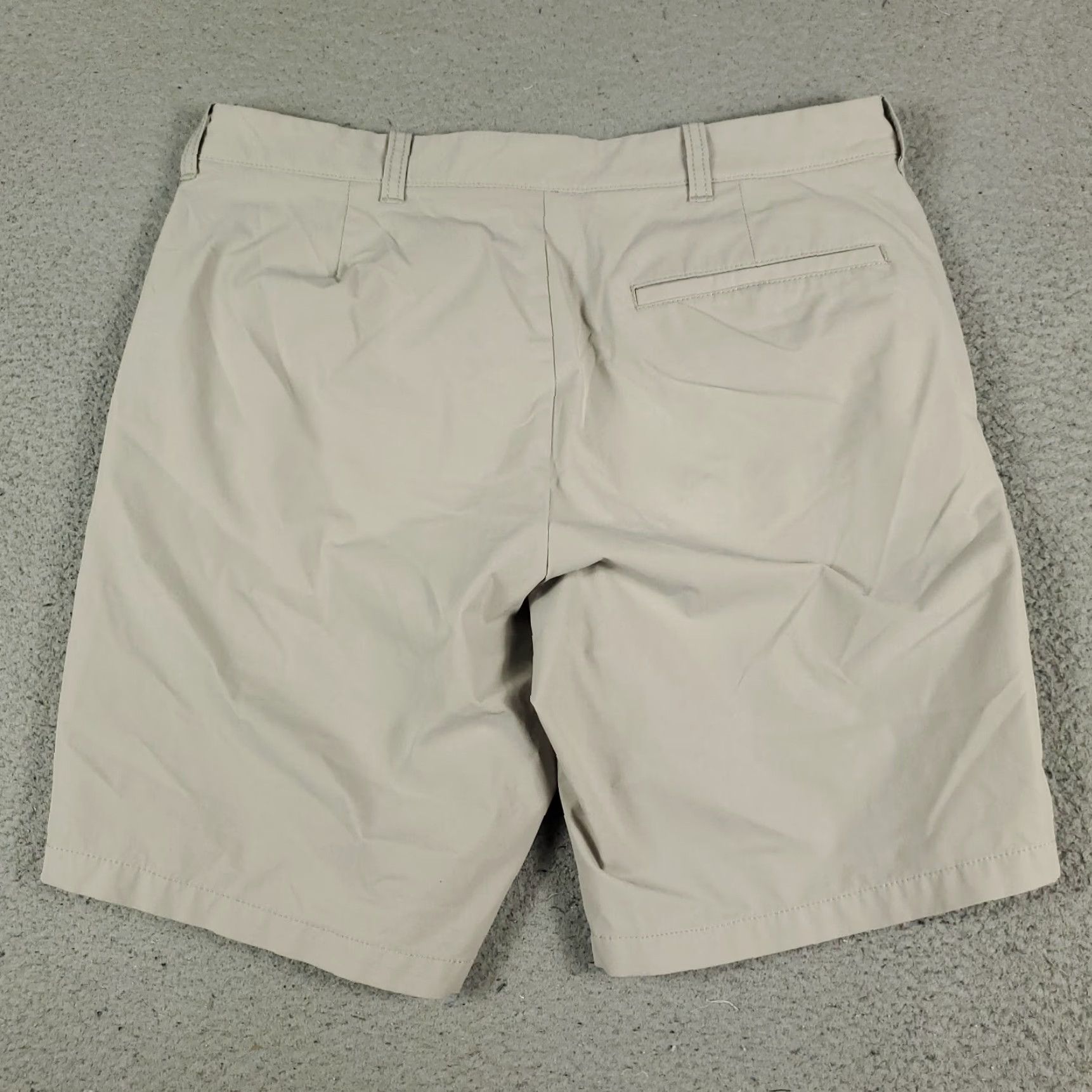 J.Crew J. Crew Shorts Mens 32 Beige Tech Casual Flat Front Chino Size US 32 / EU 48 - 7 Thumbnail