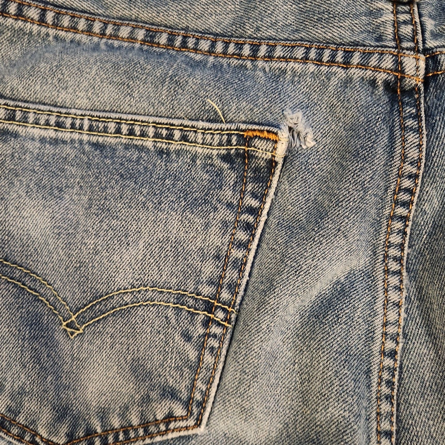 Levi's Levi's 505 Jeans Mens 34X30 Blue Light Wash Denim Straight Fit Regular 5-Pocket Design Belt Loops Logo Size US 34 / EU 50 - 7 Thumbnail
