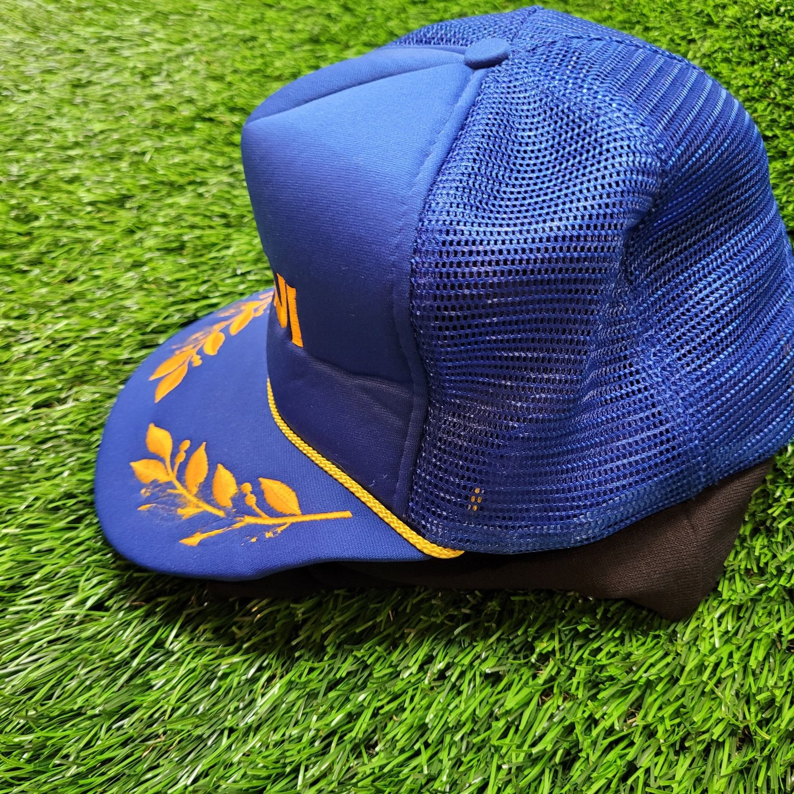 Vintage VTG 80s Maui Rope Trucker Hat Laurel Leaf Scrambled Eggs Size ONE SIZE - 4 Thumbnail