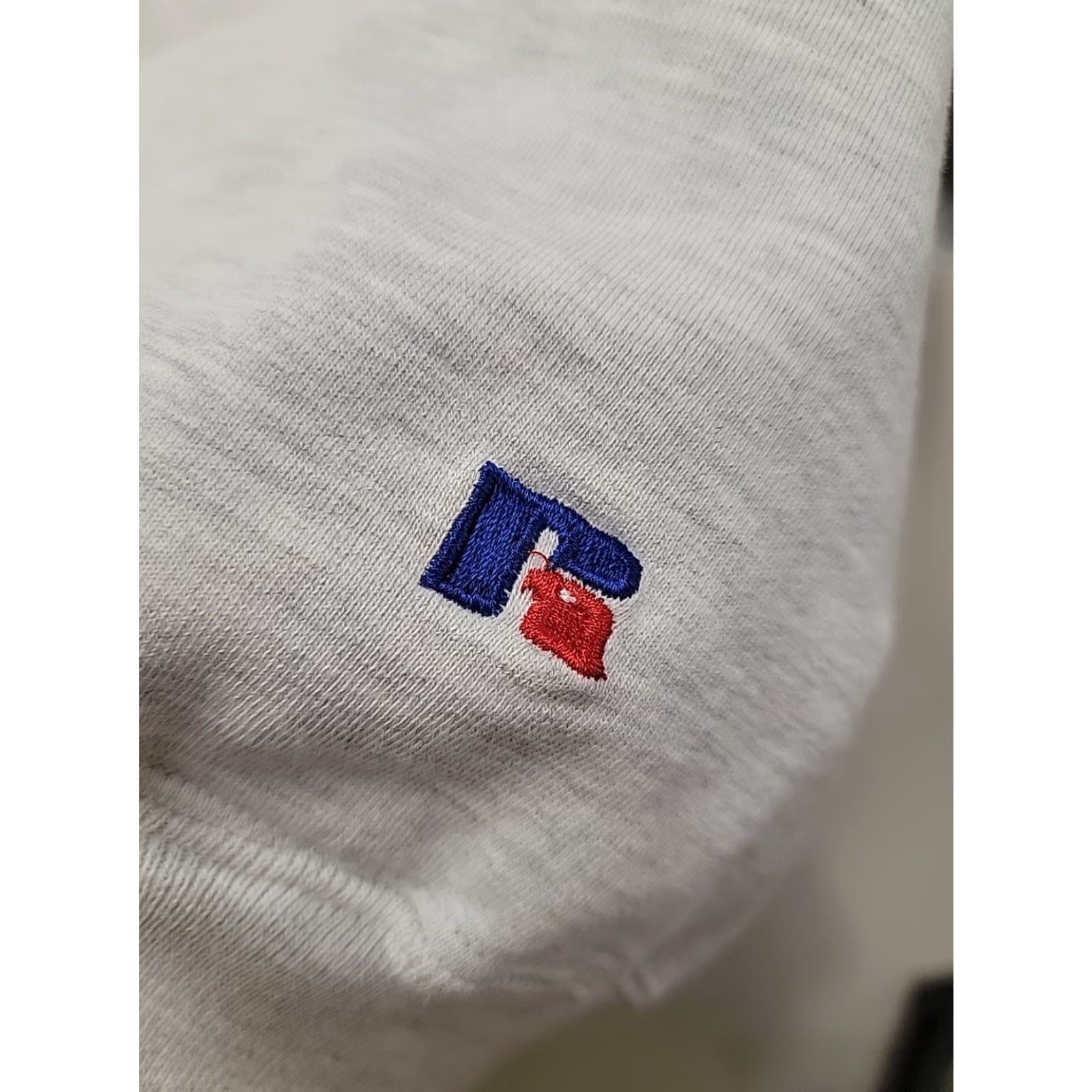 Russell Athletic VINTAGE Russell Athletic Crewneck Sweatshirt Pullover Mens 2XL Gray Cotton Blend Embroidered Logo Frat College USA Made Sweatshirt Size US XXL / EU 58 / 5 - 2 Thumbnail