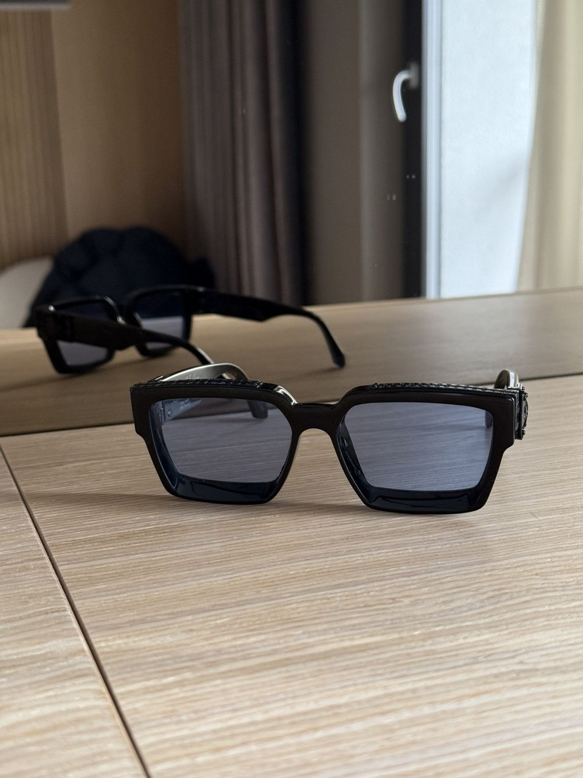 Louis Vuitton Louis Vuitton Millionaire Sunglasses Virgil Abloh Size ONE SIZE - 1 Thumbnail