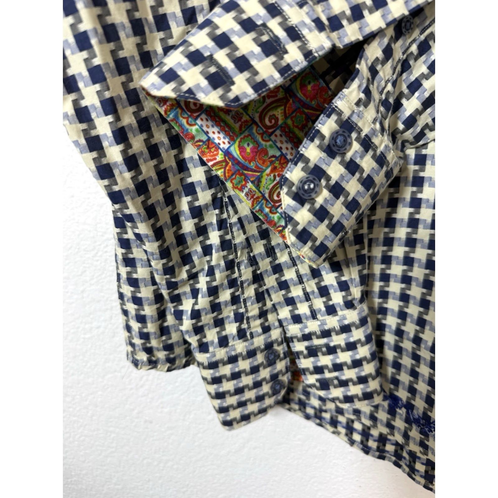 Robert Graham VINTAGE Robert Graham Shirt Blue Beige Long Sleeve Button Front Sz XL Size US XL / EU 56 / 4 - 7 Thumbnail