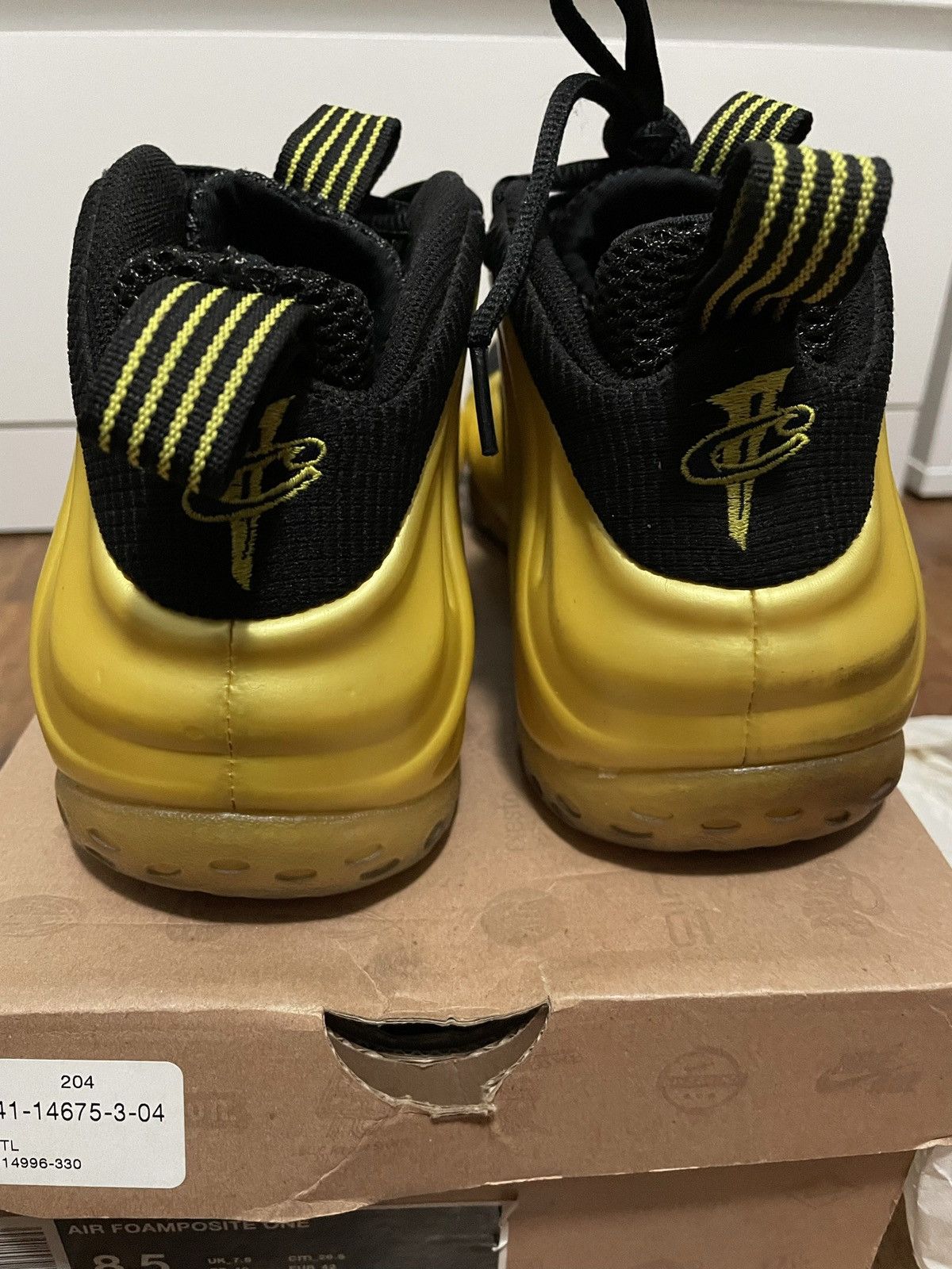 Nike Nike Foamposite One “Electrolime” Size US 8.5 / EU 41-42 - 2 Thumbnail