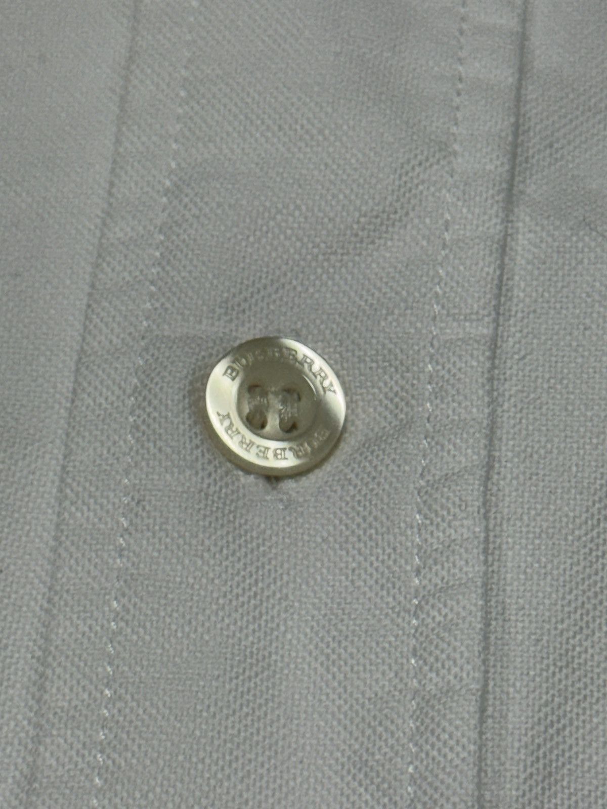 Burberry Burberry shirt buttons nova check overshot Size US L / EU 52-54 / 3 - 9 Thumbnail
