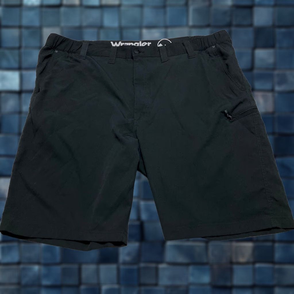 Wrangler Wrangler Cargo Shorts Black Outdoor Hiking Utility Inseam 9" Mens 44 Regular Size US 44 / EU 60 - 1 Thumbnail