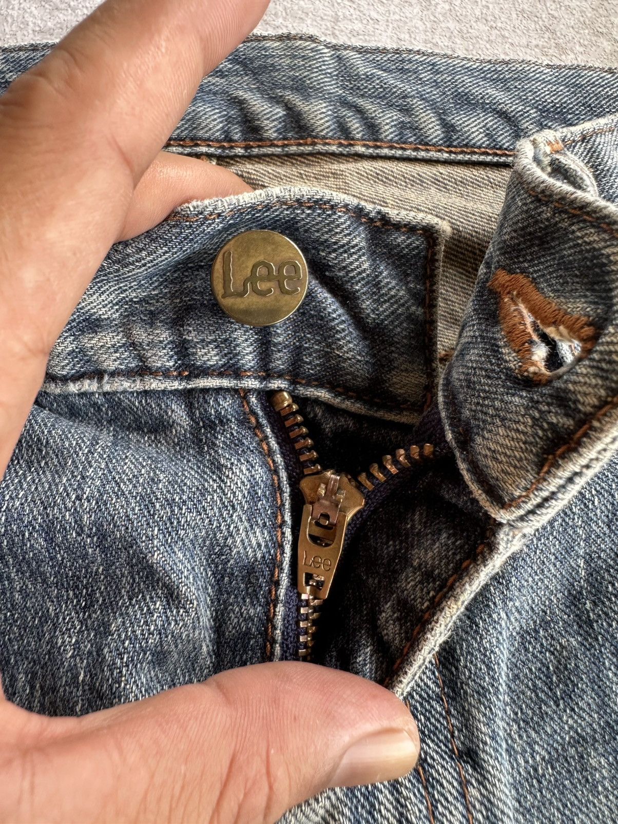 Lee OFFER ACCEPT🩸Vintage LEE Ripped Jean Distressed Denim Pants Size US 31 - 10 Thumbnail