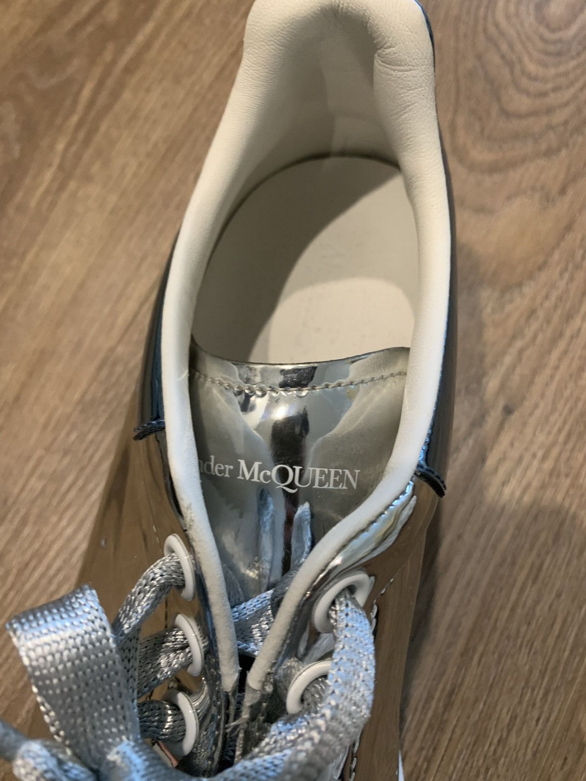 Alexander McQueen Alexander McQueen Metallic Silver Platform Sneakers EU 42 Size US 9 / EU 42 - 4 Thumbnail