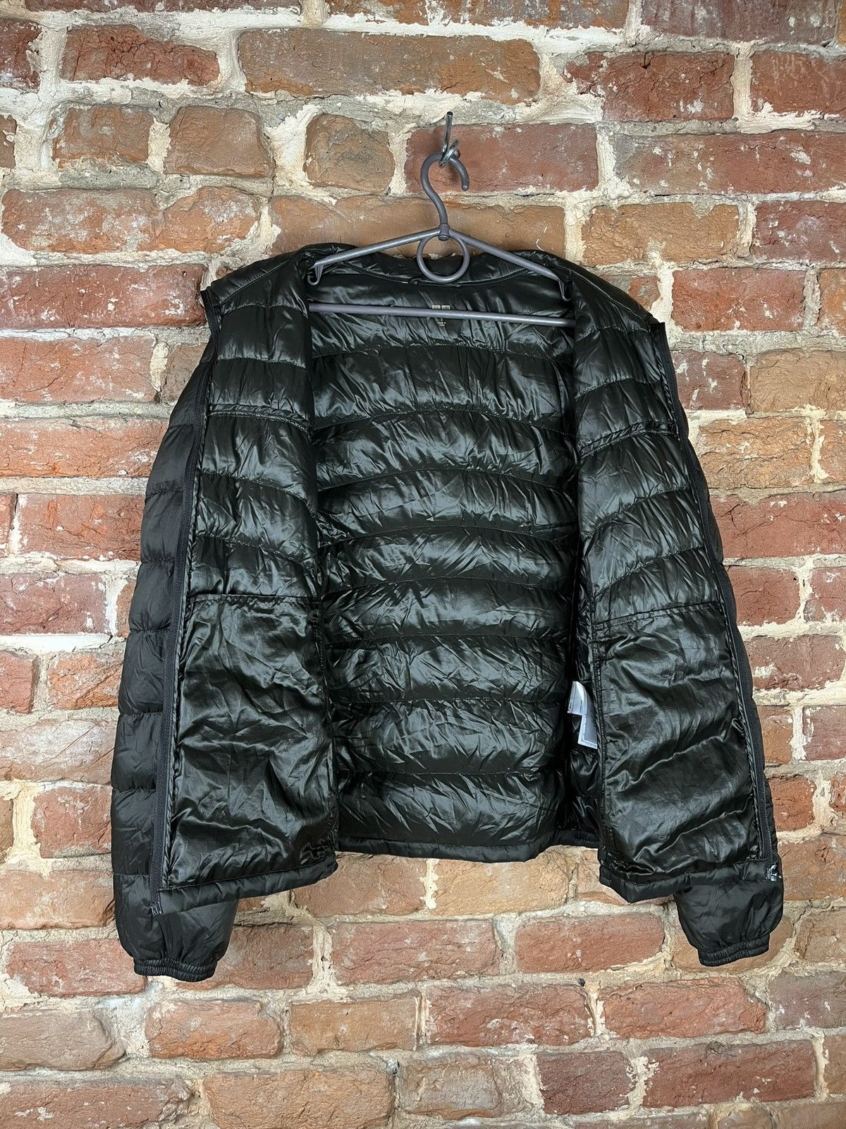 Uniqlo Uniqlo lightweight down micro puffer jacket Size S / US 4 / IT 40 - 5 Thumbnail