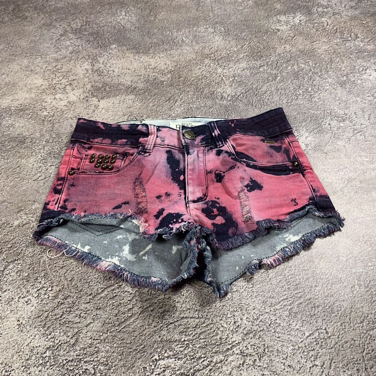 Vintage Y2K Diesel Distressed Shorts Sun Faded Thrashed Streetwear 2 Size 26" / US 2 / IT 38 - 2 Thumbnail