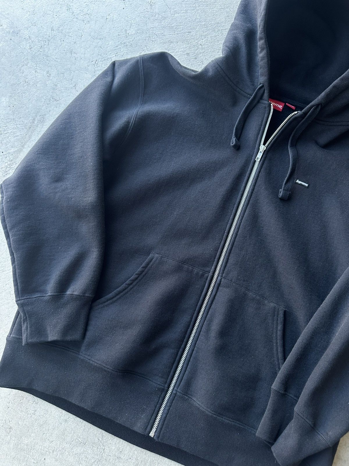 Supreme Supreme small box logo zip up Size US L / EU 52-54 / 3 - 2 Thumbnail