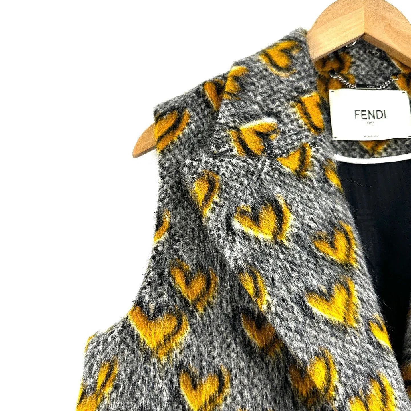 Fendi Fendi Heart Pattern Sleeveless Vest. Size M / US 6-8 / IT 42-44 - 6 Thumbnail