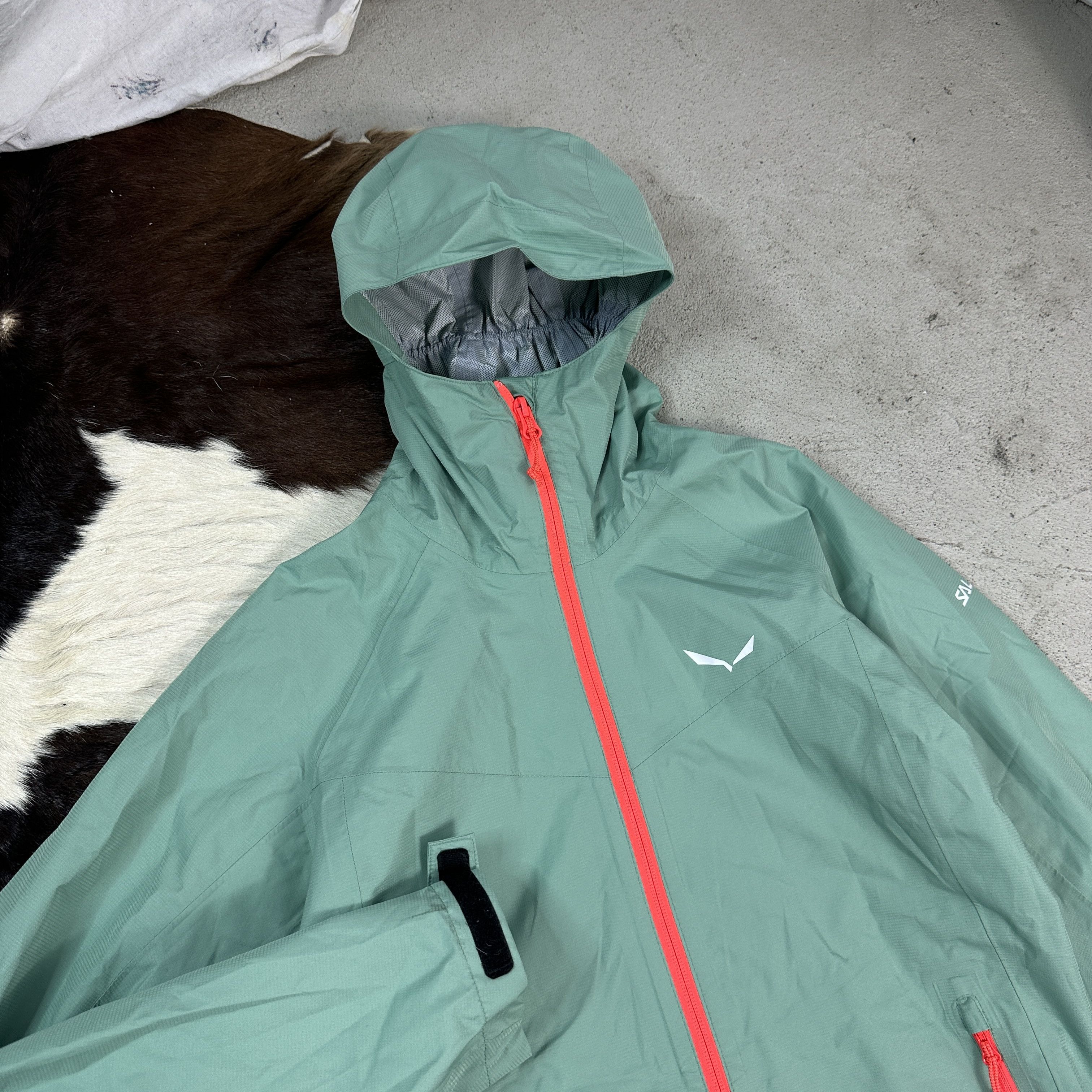 SALEWA × Vintage Vintage Y2K Streetwear Windproof Salewa Women's Jacket Size S / US 4 / IT 40 - 2 Thumbnail