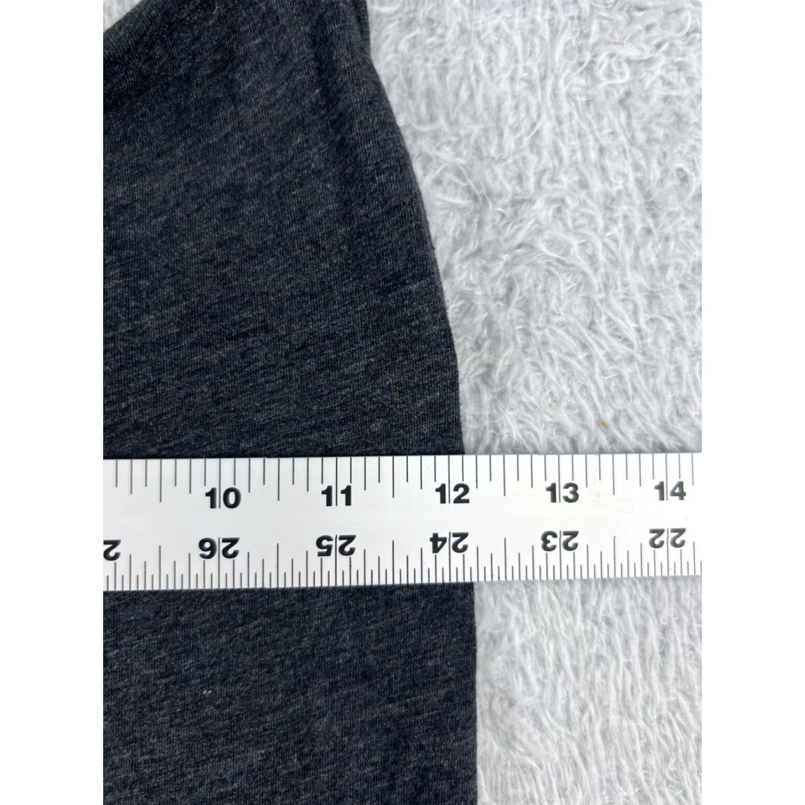 Lululemon Lululemon Shirt Women 6 Gray Tank Built In Bra Gym Run Yoga Workout reading Size M / US 6-8 / IT 42-44 - 7 Thumbnail