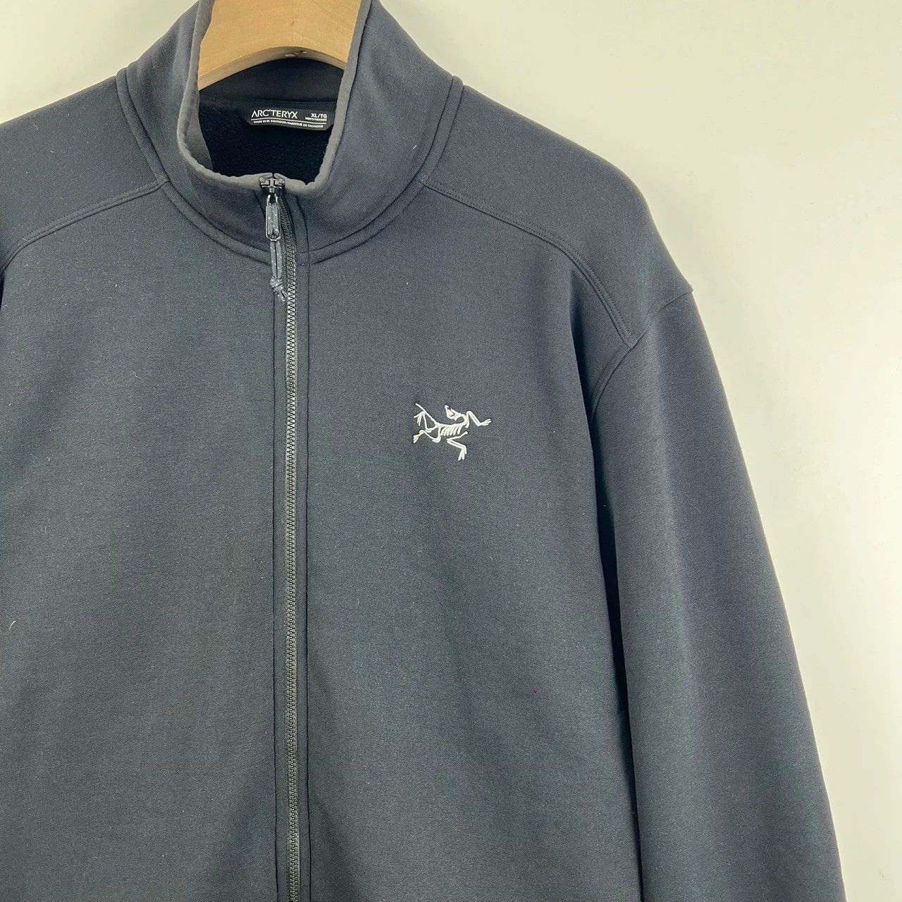Arc'teryx Nearly new, flawless! Arcteryx Black Fleece Jacket, Size XL / US 12-14 / IT 48-50 - 4 Thumbnail