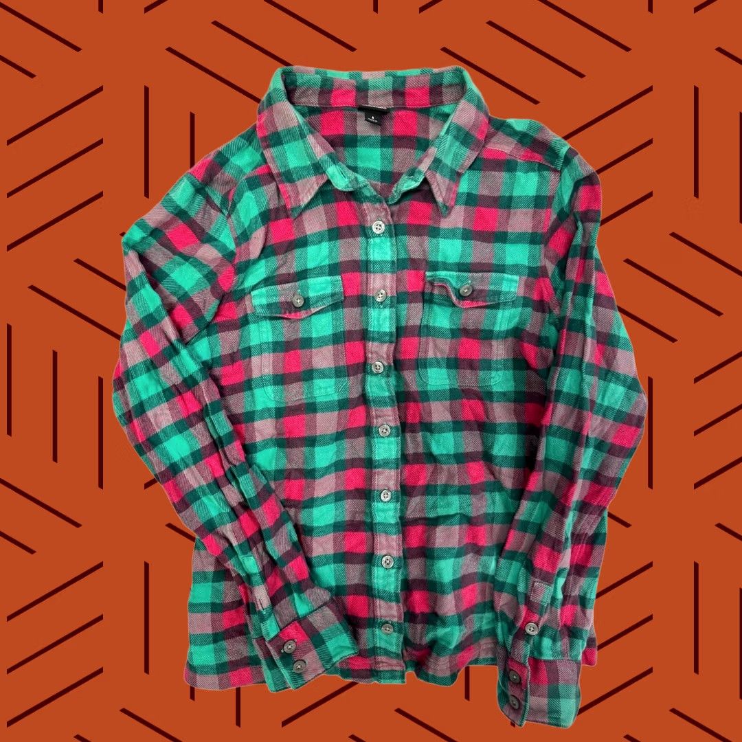 Patagonia Patagonia Shirt Womens Organic Cotton Flannel Pink Green Plaid Size 6 Button-Up Neckline Collared Long Sleeve Casual Outdoor Vintage No Size M / US 6-8 / IT 42-44 - 1 Thumbnail