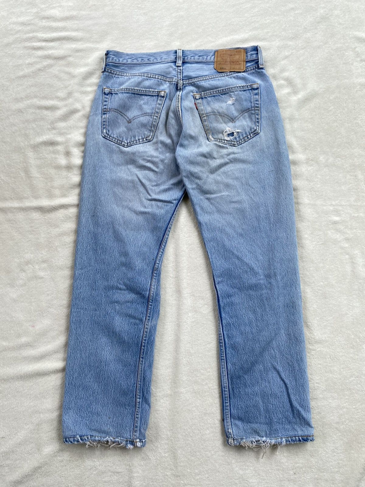 Levi's VINTAGE LEVIS 501xx DISTRESSED JEANS PANTS Size US 33 - 7 Thumbnail