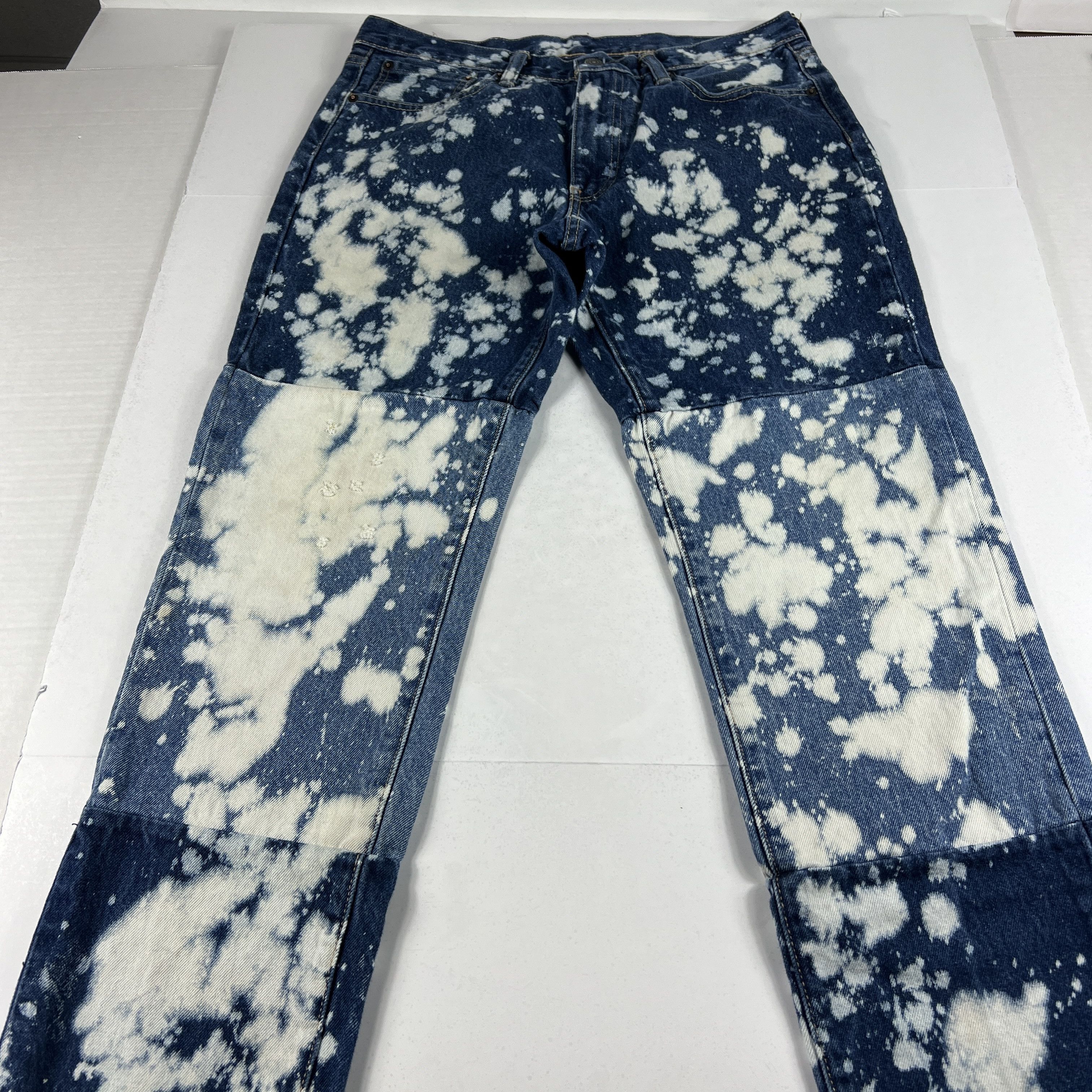 Levi's Levi's Jeans Men 541 Athletic Tapered Blue Bleached Denim Size US 33 - 1 Thumbnail