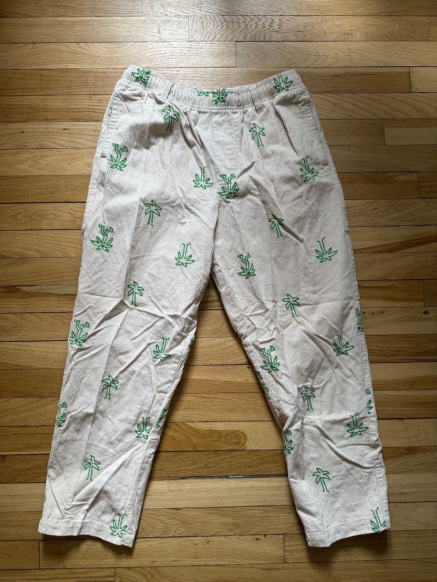 Urban Outfitters Urban Outfitters Corduroy Palm Tree Pants White Green Medium Size US 32 / EU 48 - 1 Thumbnail