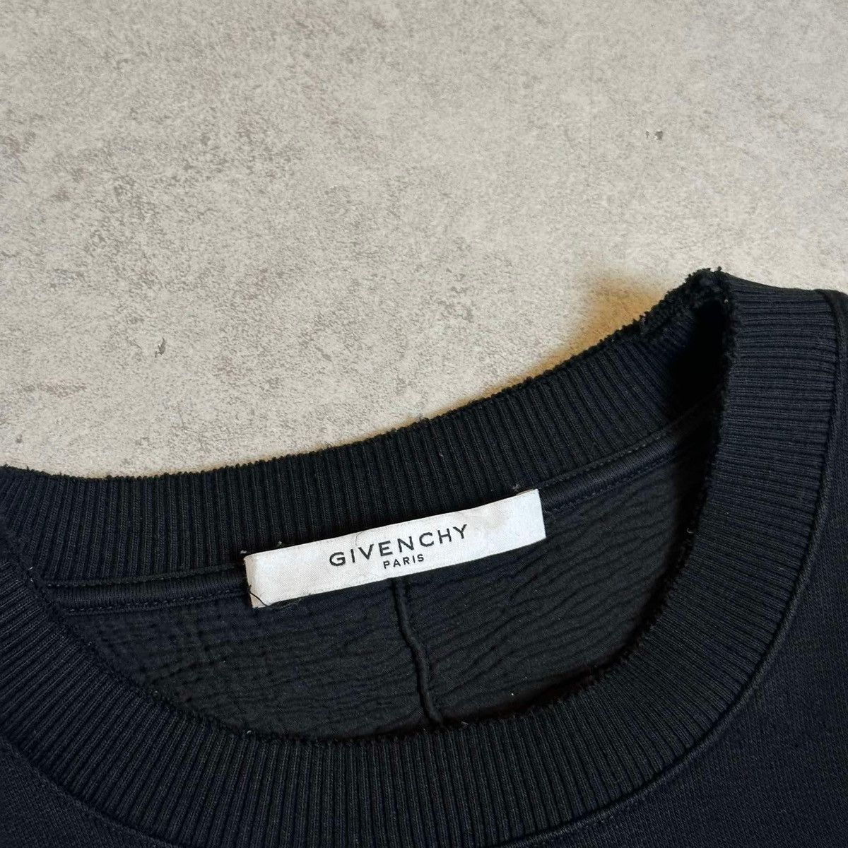 Givenchy × Infinite Archives Givenchy destroyed logo sweater Size US XL / EU 56 / 4 - 3 Thumbnail
