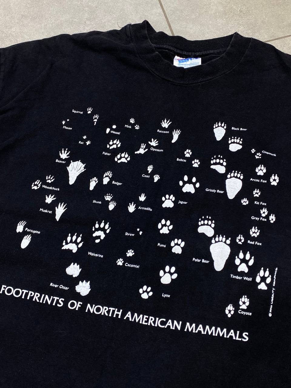 Vintage Vintage Footprints of Mammalas 1990 Liberty Graphics T-Shirt Size US XL / EU 56 / 4 - 7 Thumbnail