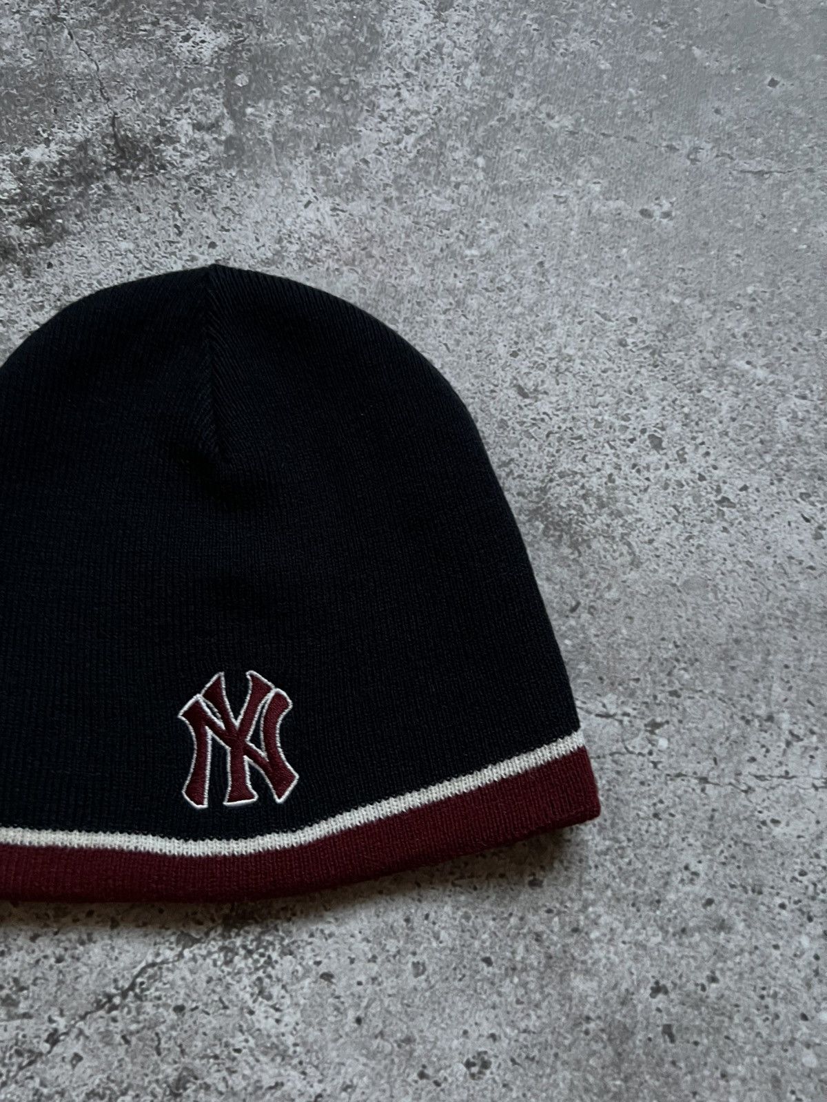 MLB × New York Yankees New York Yankees Reversible Hat Y2K Size ONE SIZE - 7 Thumbnail