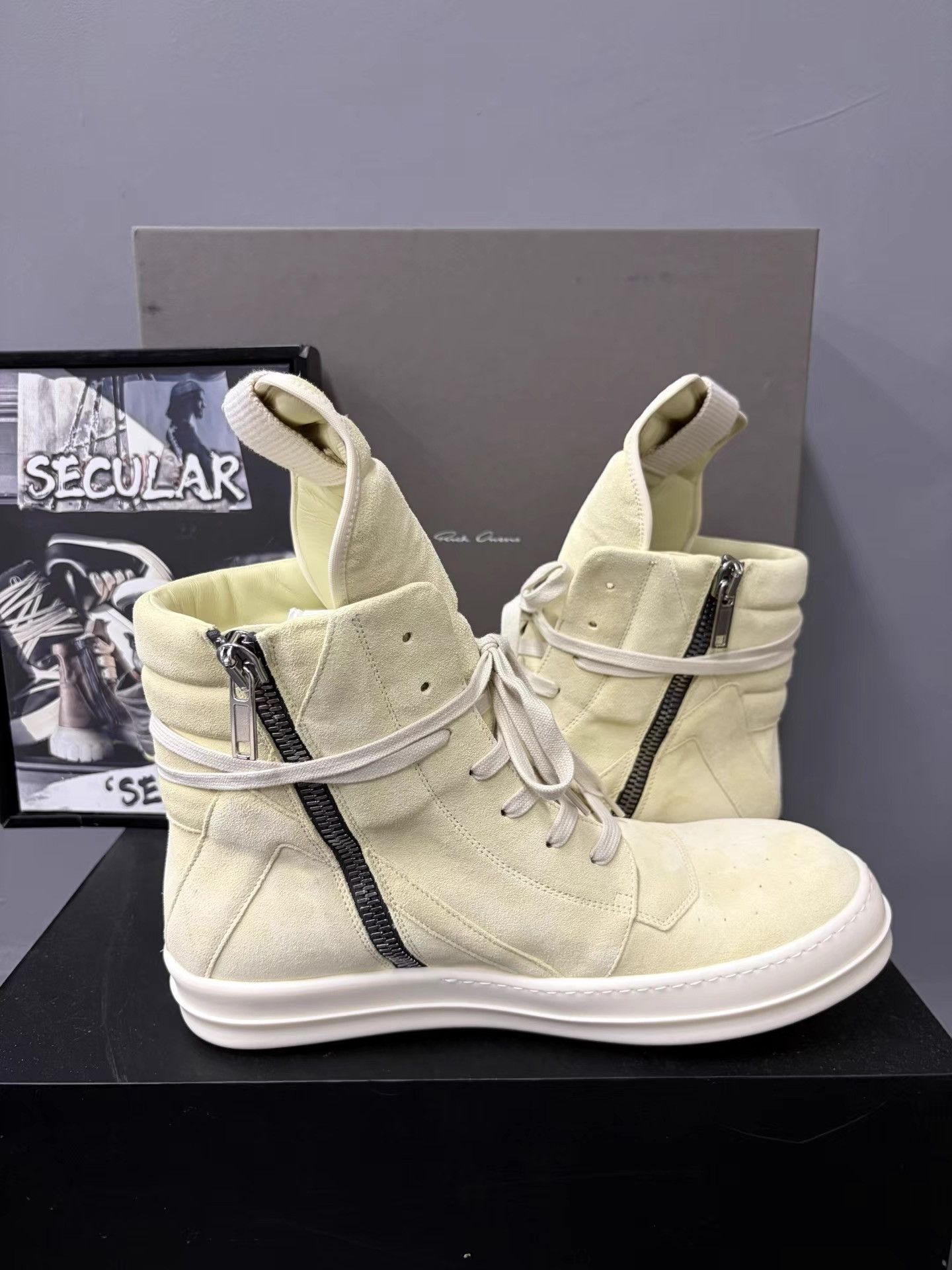 Rick Owens Rick Owens 26SS Light Green Triangle Low Sneakers K34 Size US 7 / EU 40 - 6 Thumbnail