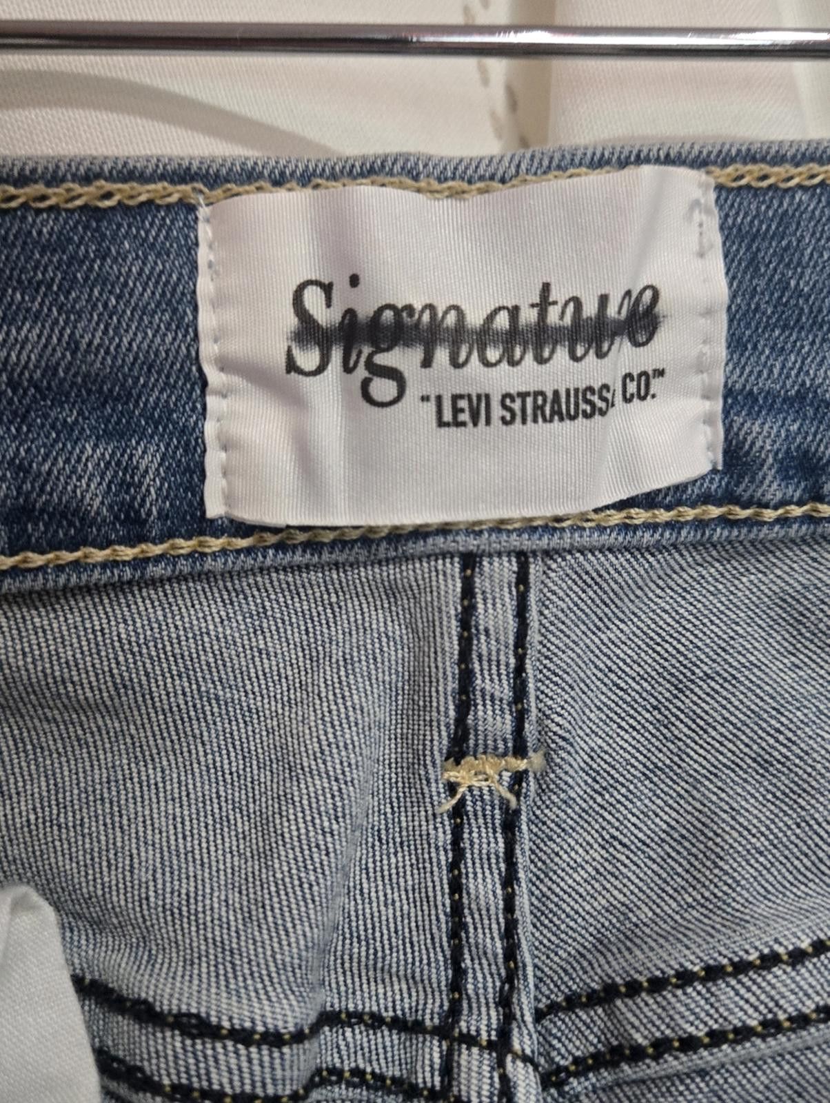 Other Levis Distressed Jean Size 26" / US 2 / IT 38 - 3 Thumbnail