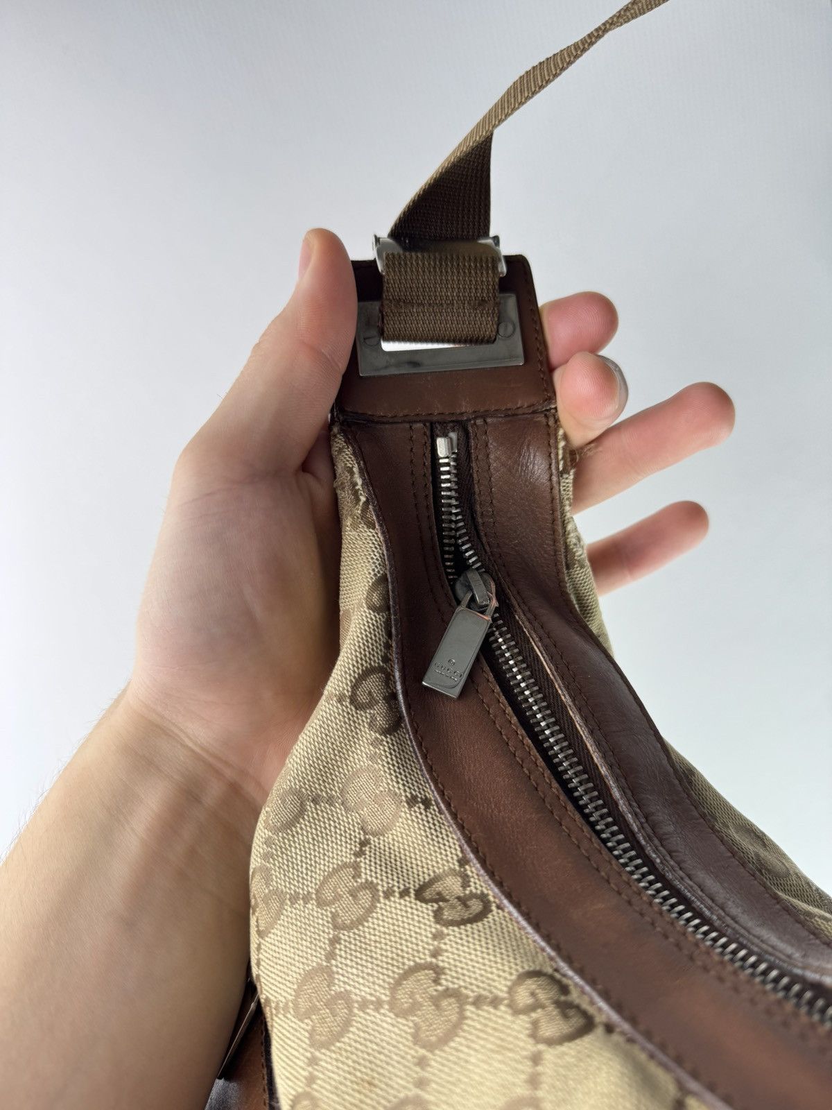Gucci Vintage Gucci GG Shoulder Canvas Leather Bag Beige 019-0533 Size ONE SIZE - 13 Thumbnail