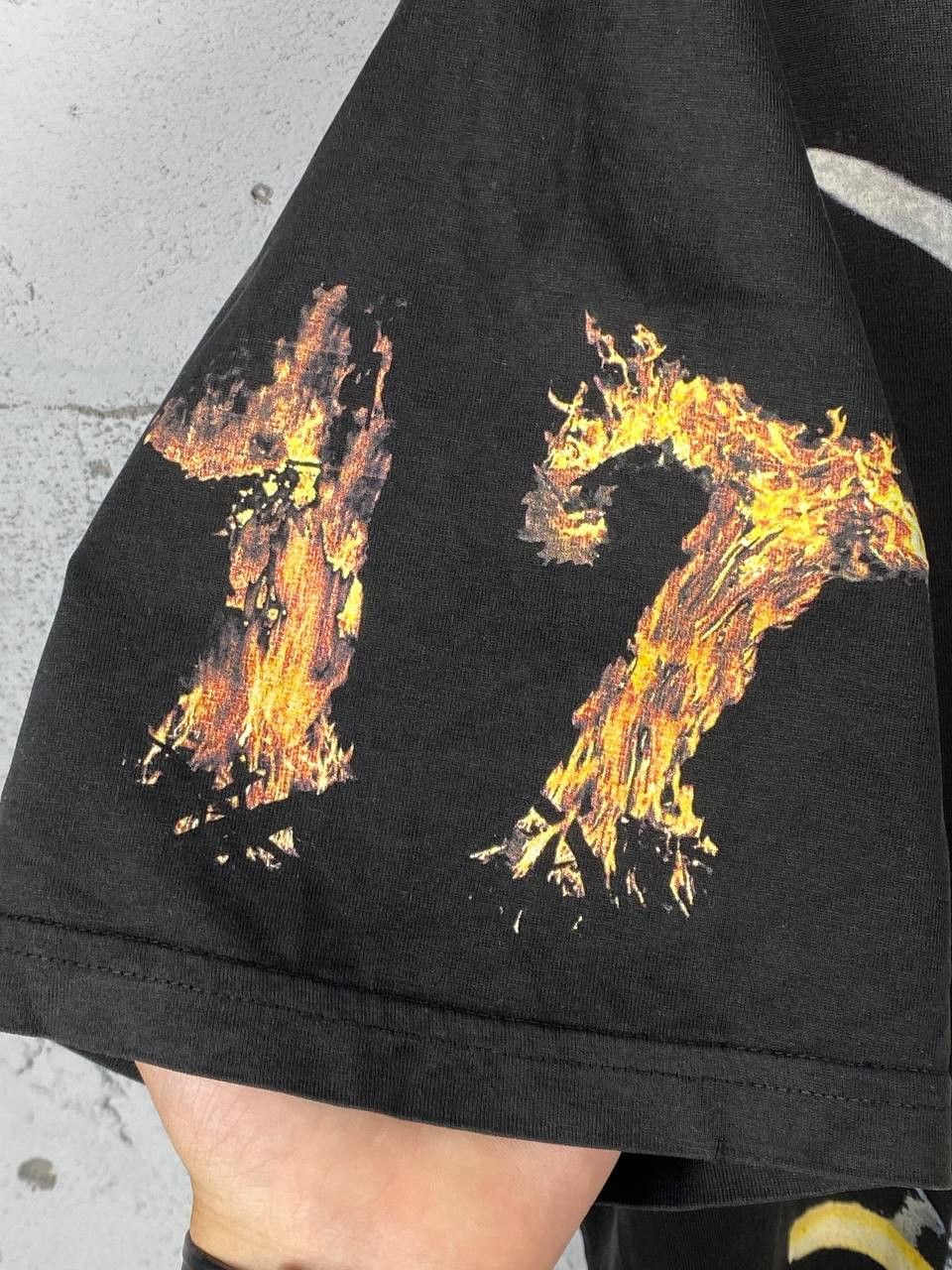 Givenchy Givenchy Madonna T shirt Jesus Size US L / EU 52-54 / 3 - 6 Thumbnail