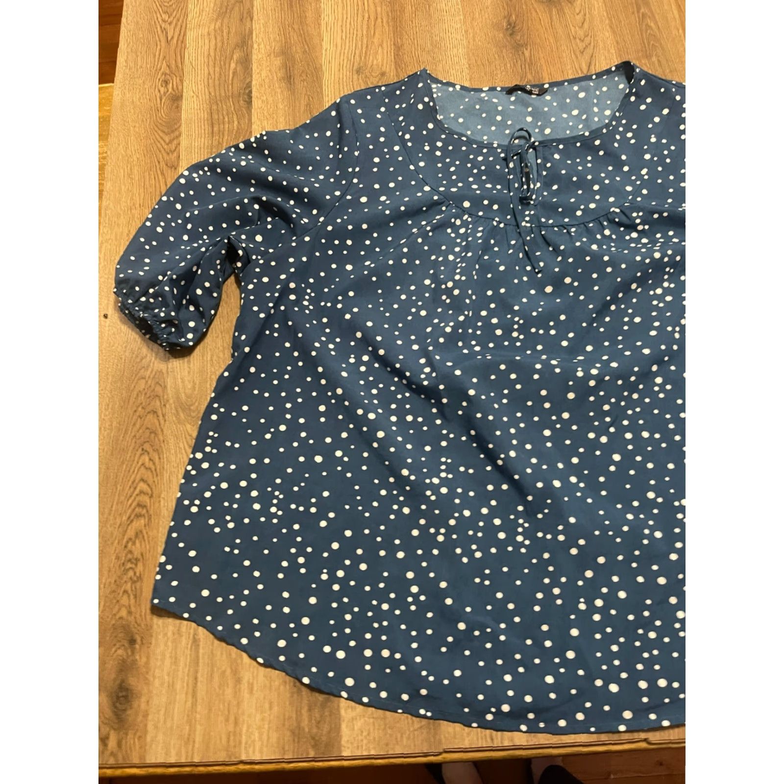 Vintage Bloomchic Blouse Women's Plus Size 26 Shirt Adult Plus White Polka Dots Short Sleeve Modern Casual Bloomchic Size 4XL / US 24-26 - 3 Thumbnail