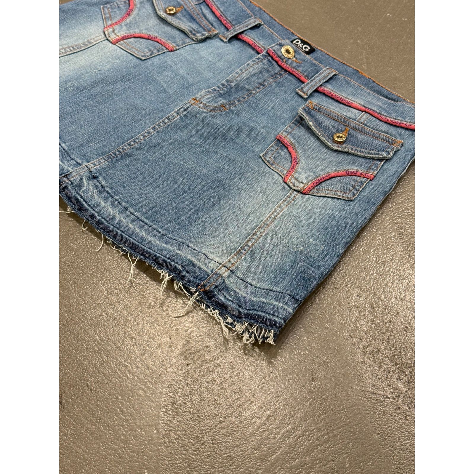 Dolce & Gabbana S/S 2005 Dolce & Gabbana mini denim skirt Size 30" / US 8 / IT 44 - 5 Thumbnail