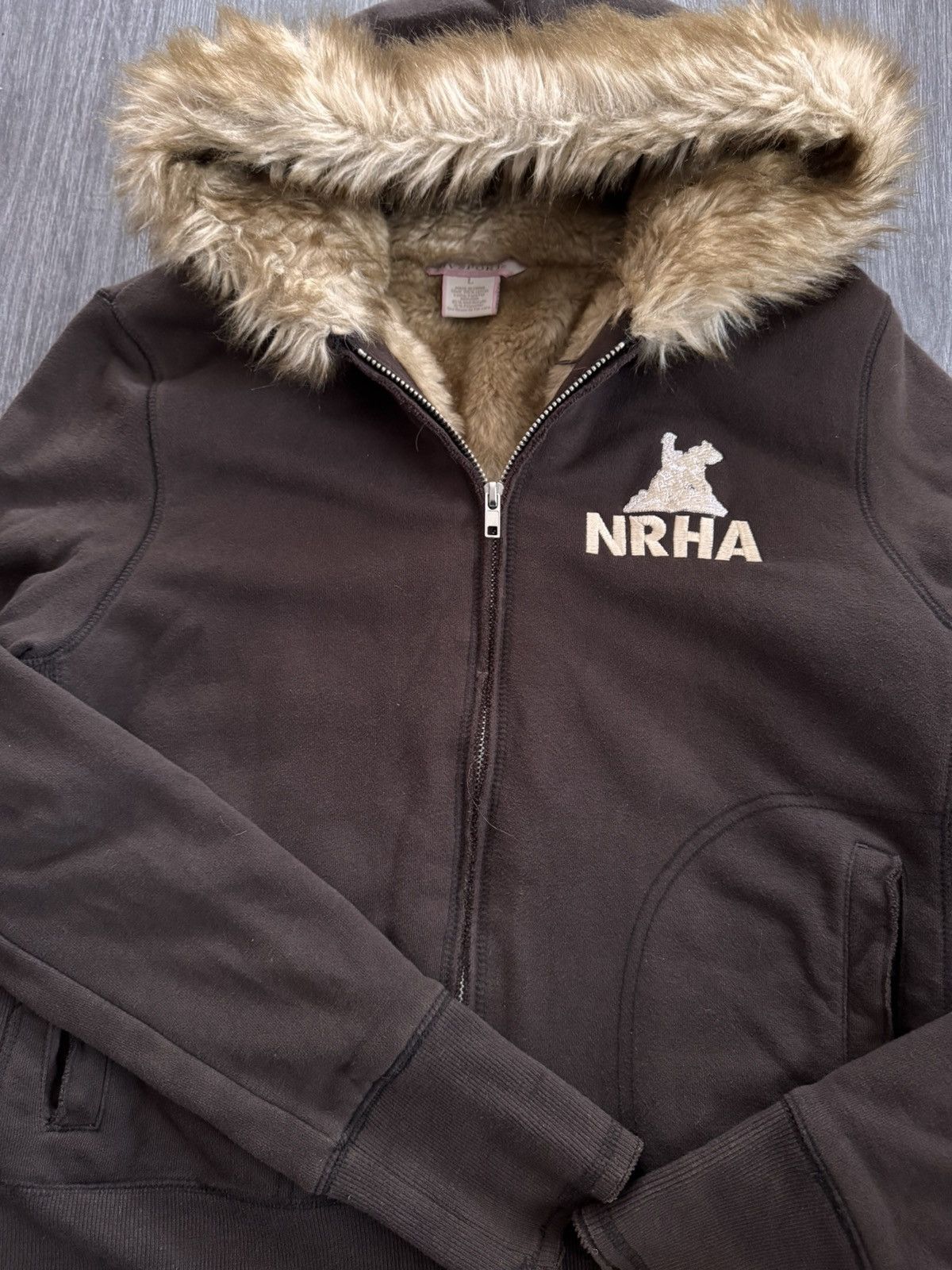 Vintage Vintage NRHA Brown Cropped Fur Hoodie Size US S / EU 44-46 / 1 - 5 Thumbnail