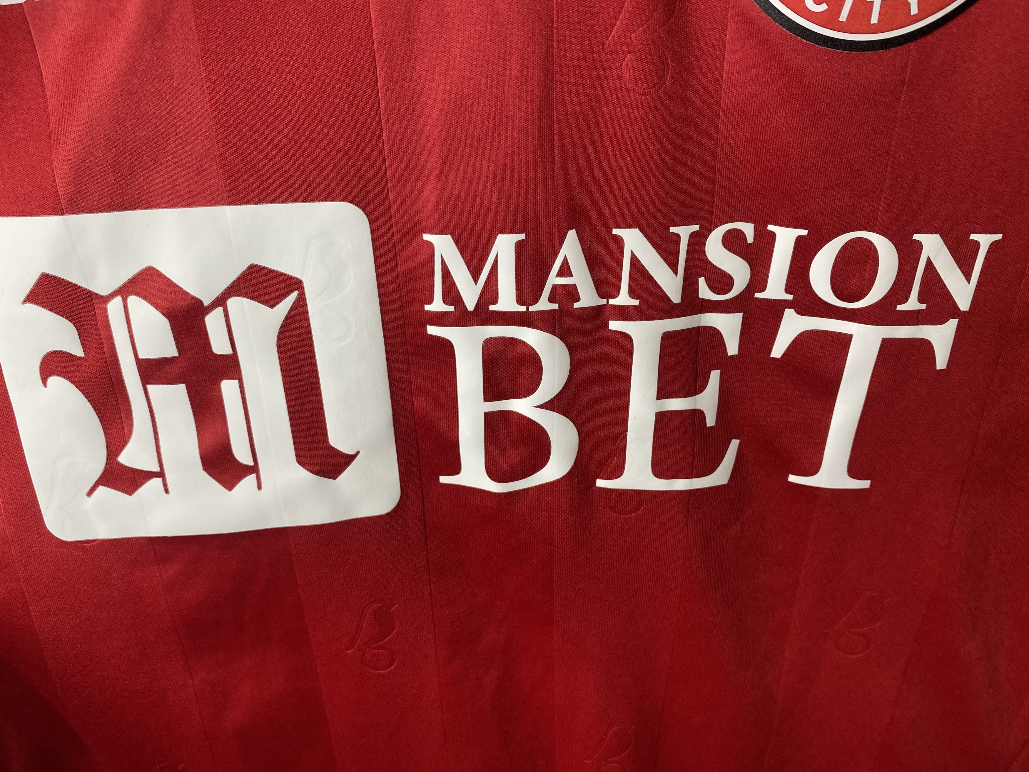 Hummel BRISTOL CITY 2020 2021 HOME FOOTBALL SHIRT SOCCER JERSEY Size US S / EU 44-46 / 1 - 6 Thumbnail