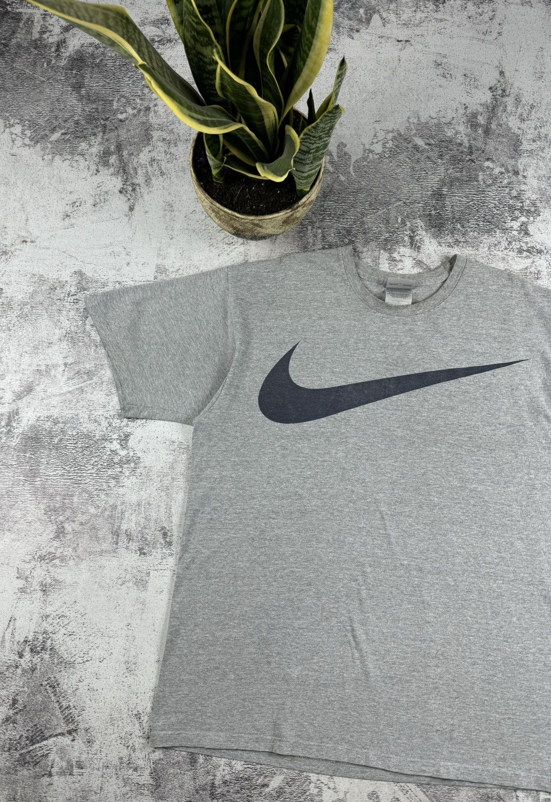 Nike 90S Nike Big Swoosh Grey Basic Sportswear Blank T Shirt Tee Size US L / EU 52-54 / 3 - 2 Thumbnail
