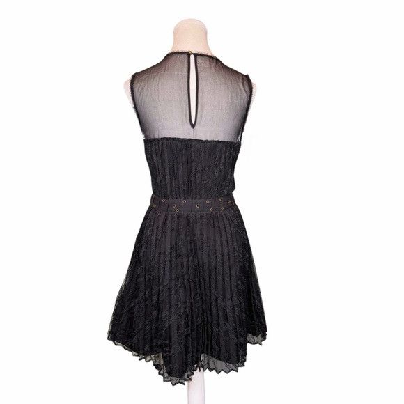 Diane von Furstenberg VTG Diane von Furstenberg DVF Black Lace Sheer Mini Dress Size M / US 6-8 / IT 42-44 - 6 Thumbnail