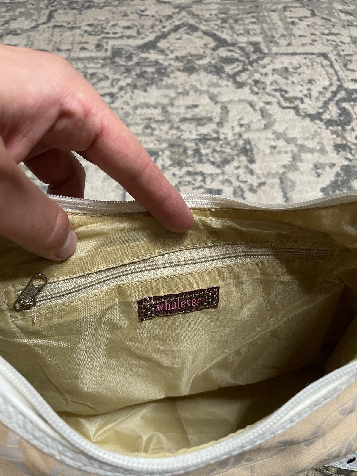 Vintage Vintage Beige Cream Figured Shoulder Bag Size ONE SIZE - 7 Thumbnail
