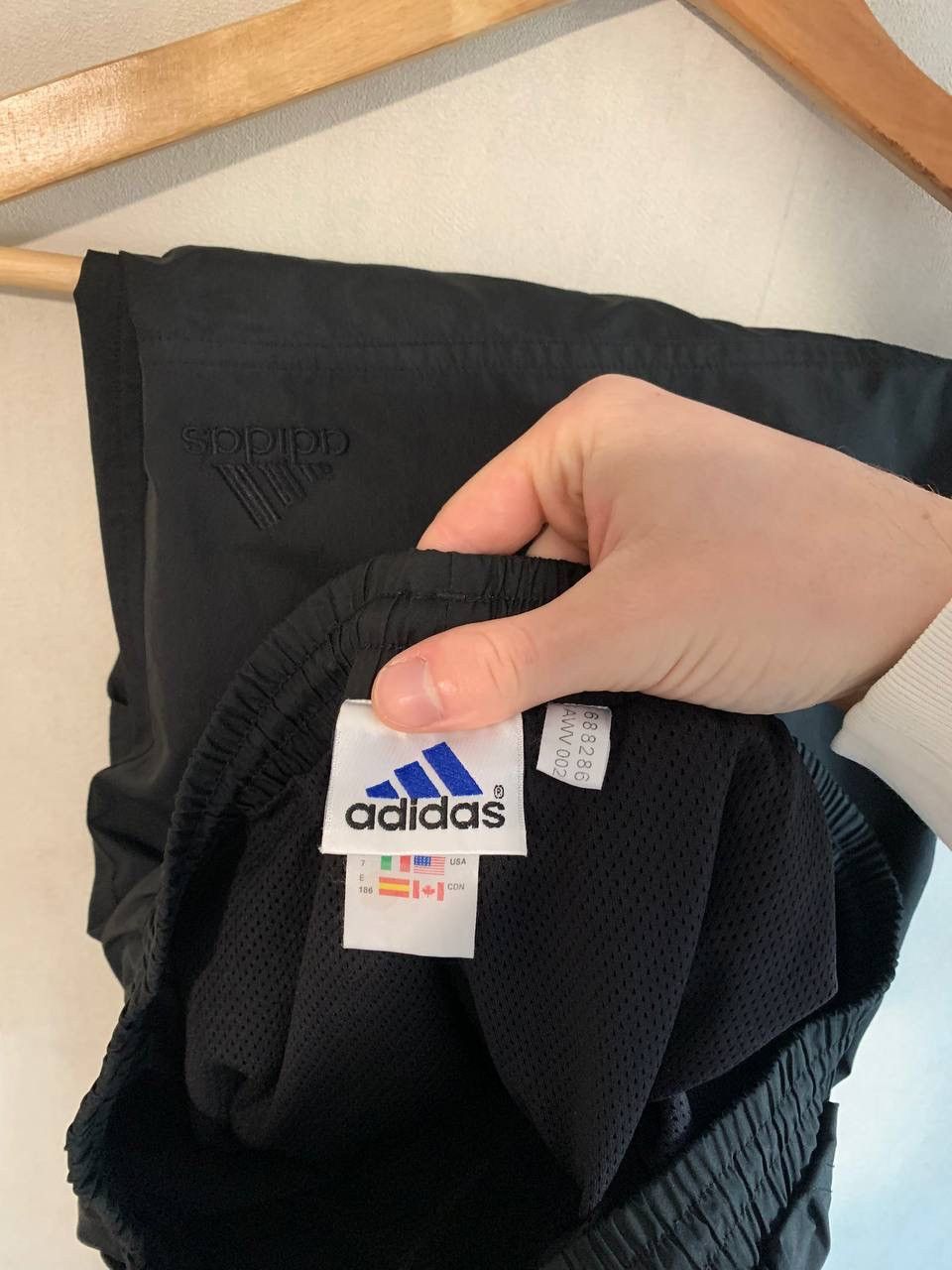 Adidas Adidas Vintage Nylon Track Pants Mens L Size US 32 / EU 48 - 7 Thumbnail