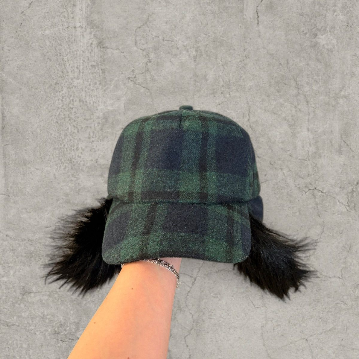 Japanese Brand Trapper Russian ear flap cap in plaid green/black One size. Size ONE SIZE - 5 Thumbnail