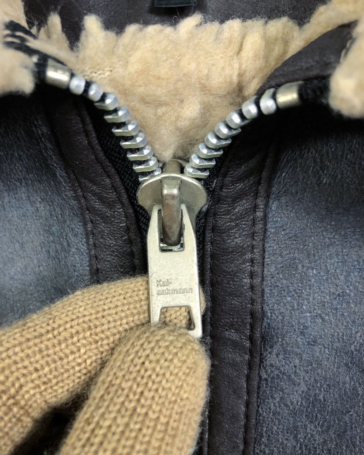 Kai Aakmann Kai Aakmann US Air Force Type B-3 Shearling Bomber Jacket Size US M / EU 48-50 / 2 - 6 Thumbnail