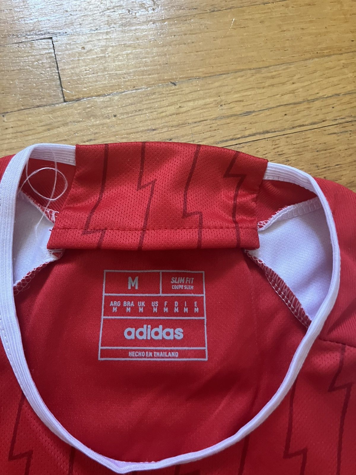 Adidas Arsenal 2023-2024 jersey Size US M / EU 48-50 / 2 - 5 Thumbnail