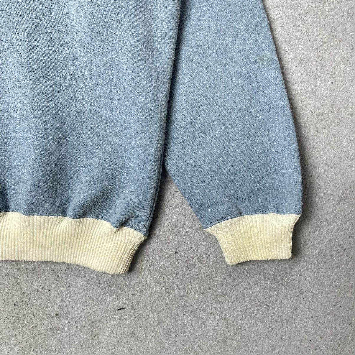 Vintage Vintage Regatta R Sweatshirt Crewneck Size US L / EU 52-54 / 3 - 5 Thumbnail