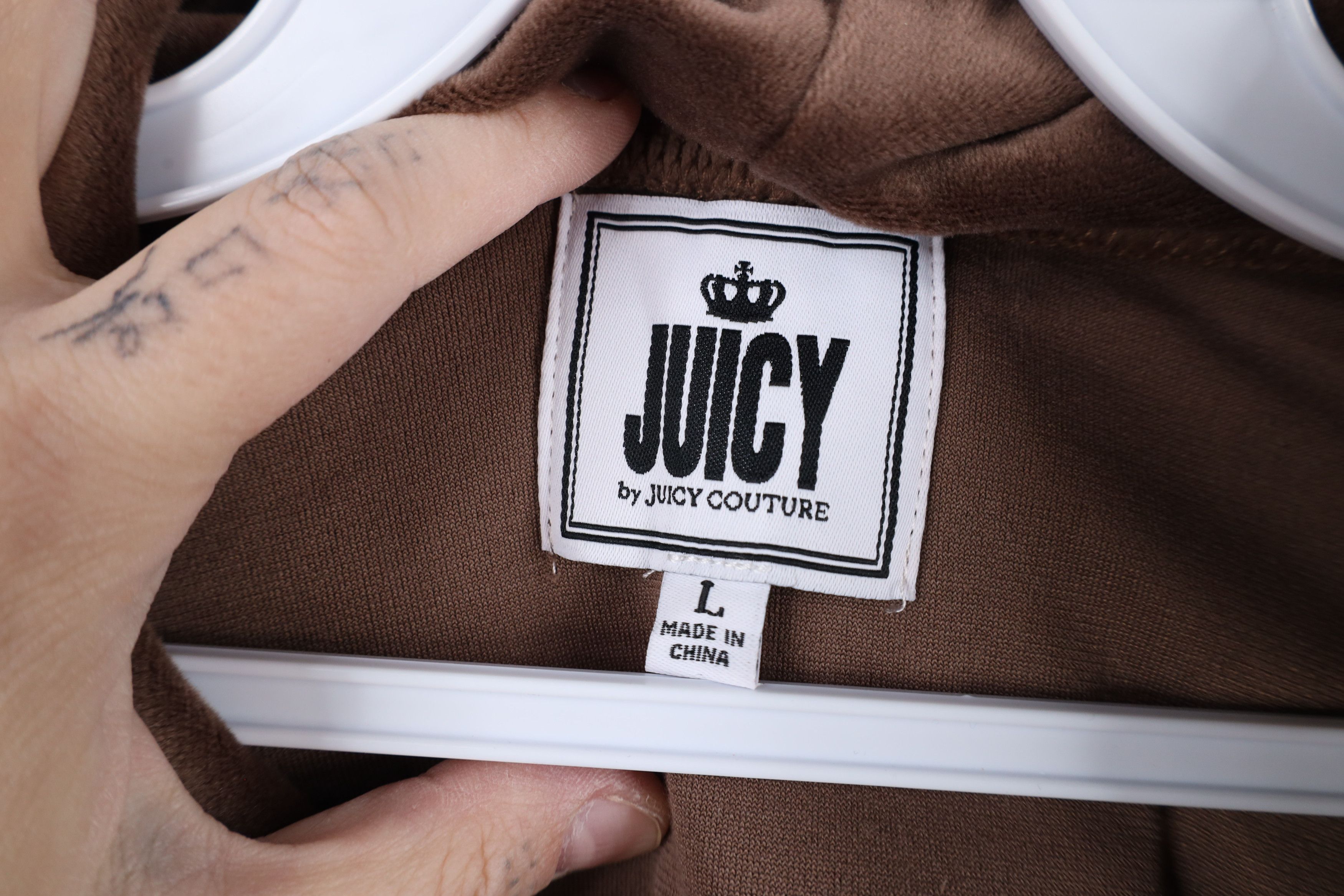 Juicy Couture × Vintage Vintage 90s Y2K Juicy Couture Soft Velour Full Zip Hoodie Size L / US 10 / IT 46 - 8 Thumbnail
