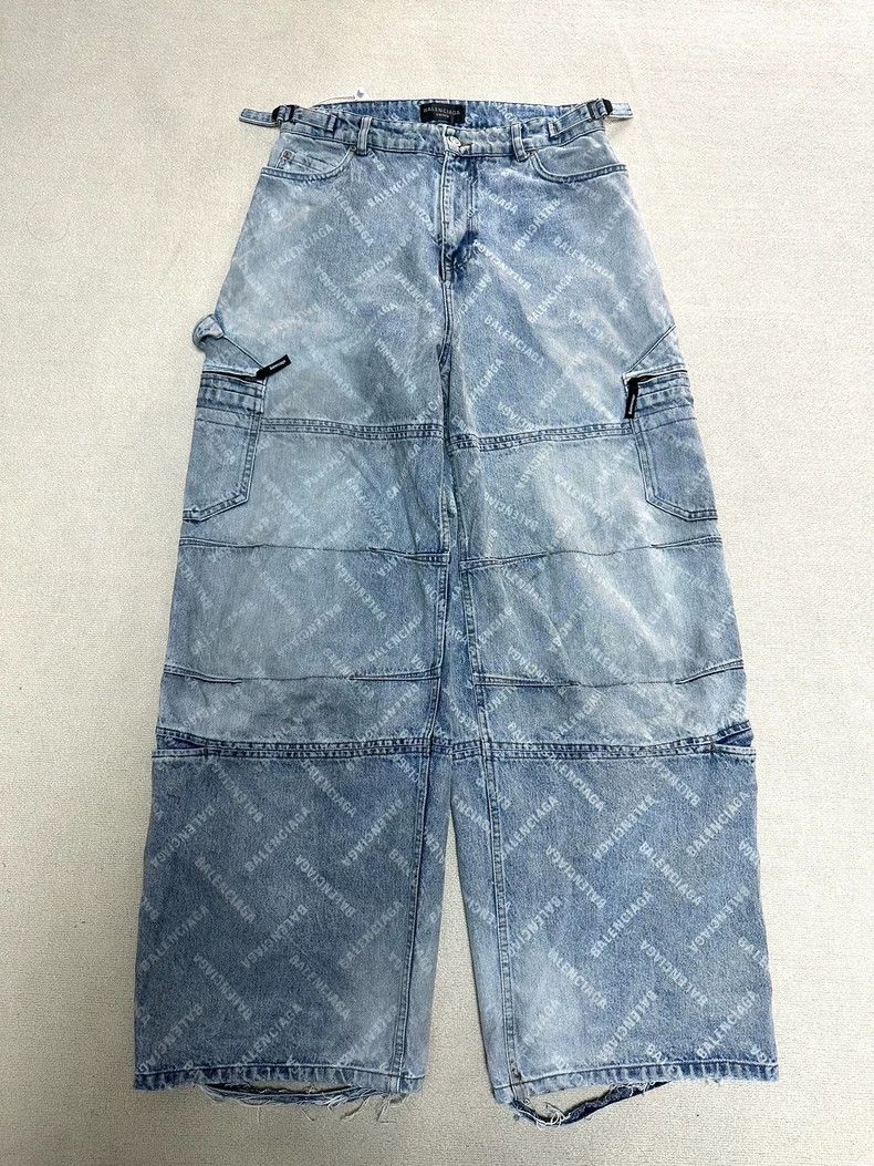 Balenciaga Balenciaga size s 24 SS bullet screen cargo full print logg Size US 30 / EU 46 - 1 Thumbnail