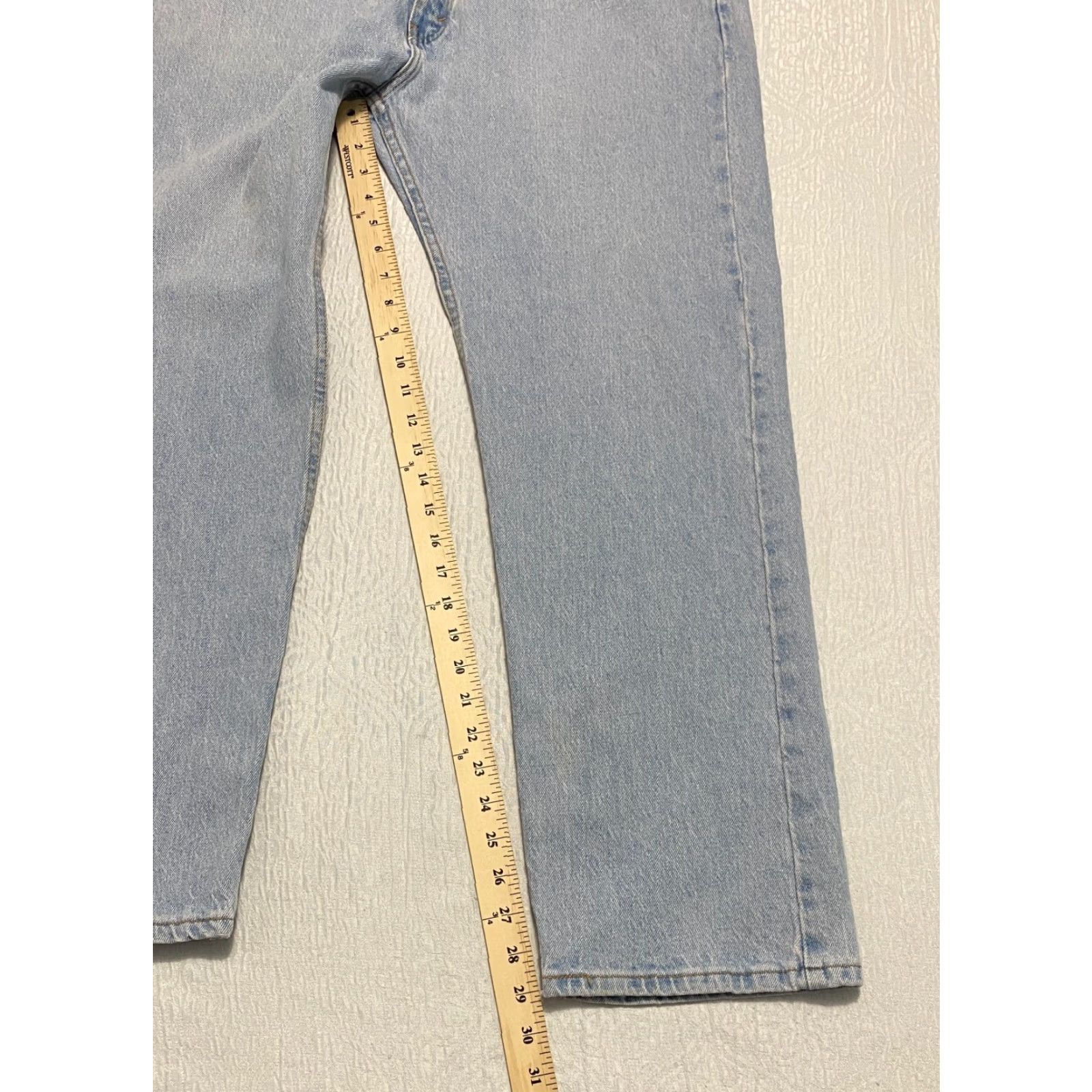 Levi's VINTAGE Levi's 505 Jeans Regular Fit Men's 40x29 Blue Light Wash Denim 5-Pocket USA 90s Size US 40 / EU 56 - 6 Thumbnail
