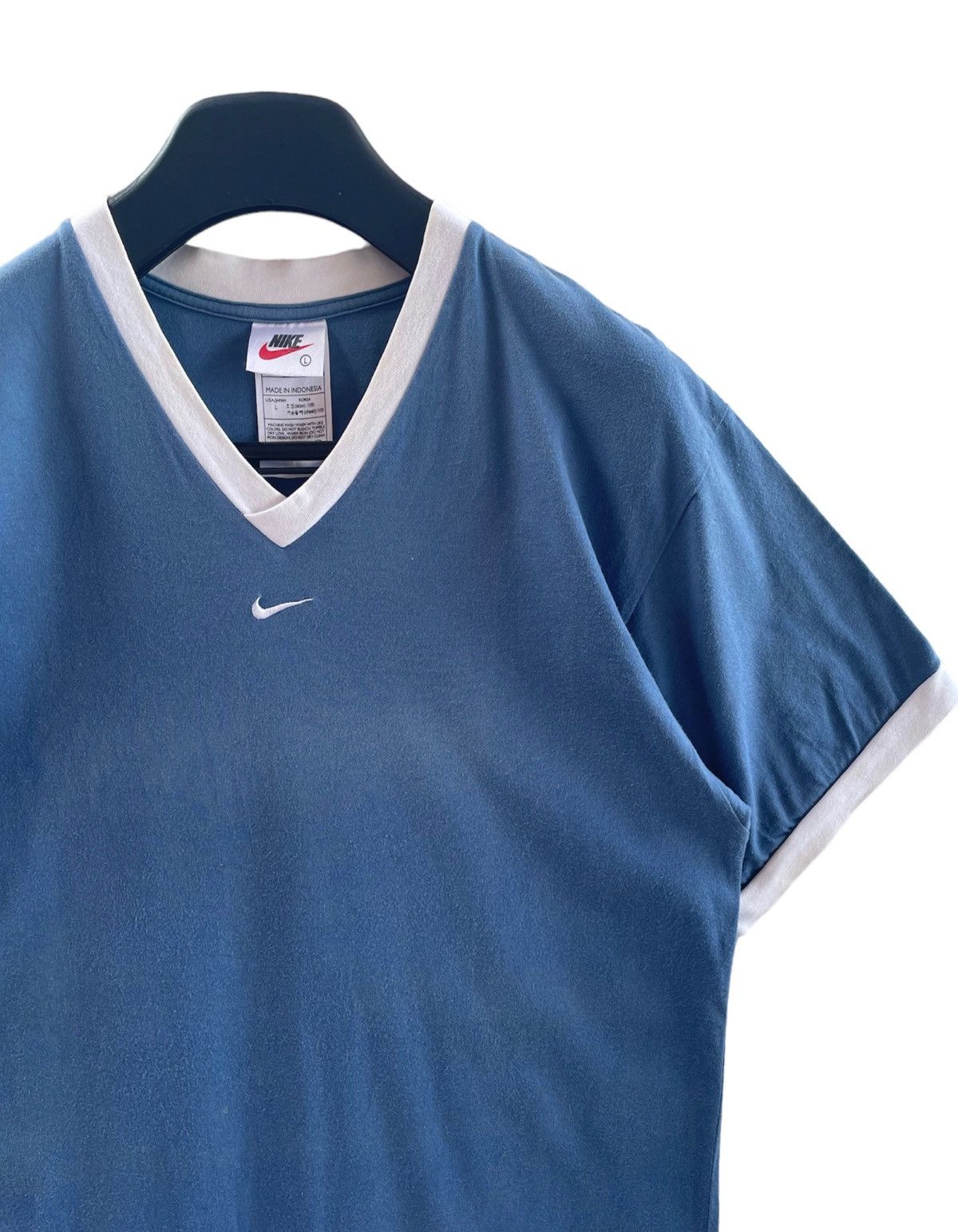 Nike VINTAGE NIKE CENTER V-NECK Size US L / EU 52-54 / 3 - 2 Thumbnail