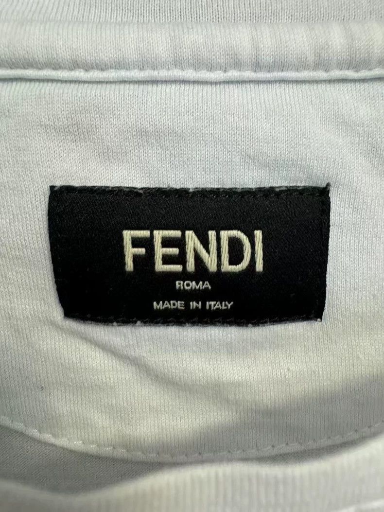 Fendi Fendi Short Sleeve Tshirt with Monster Eyes Size US L / EU 52-54 / 3 - 3 Thumbnail